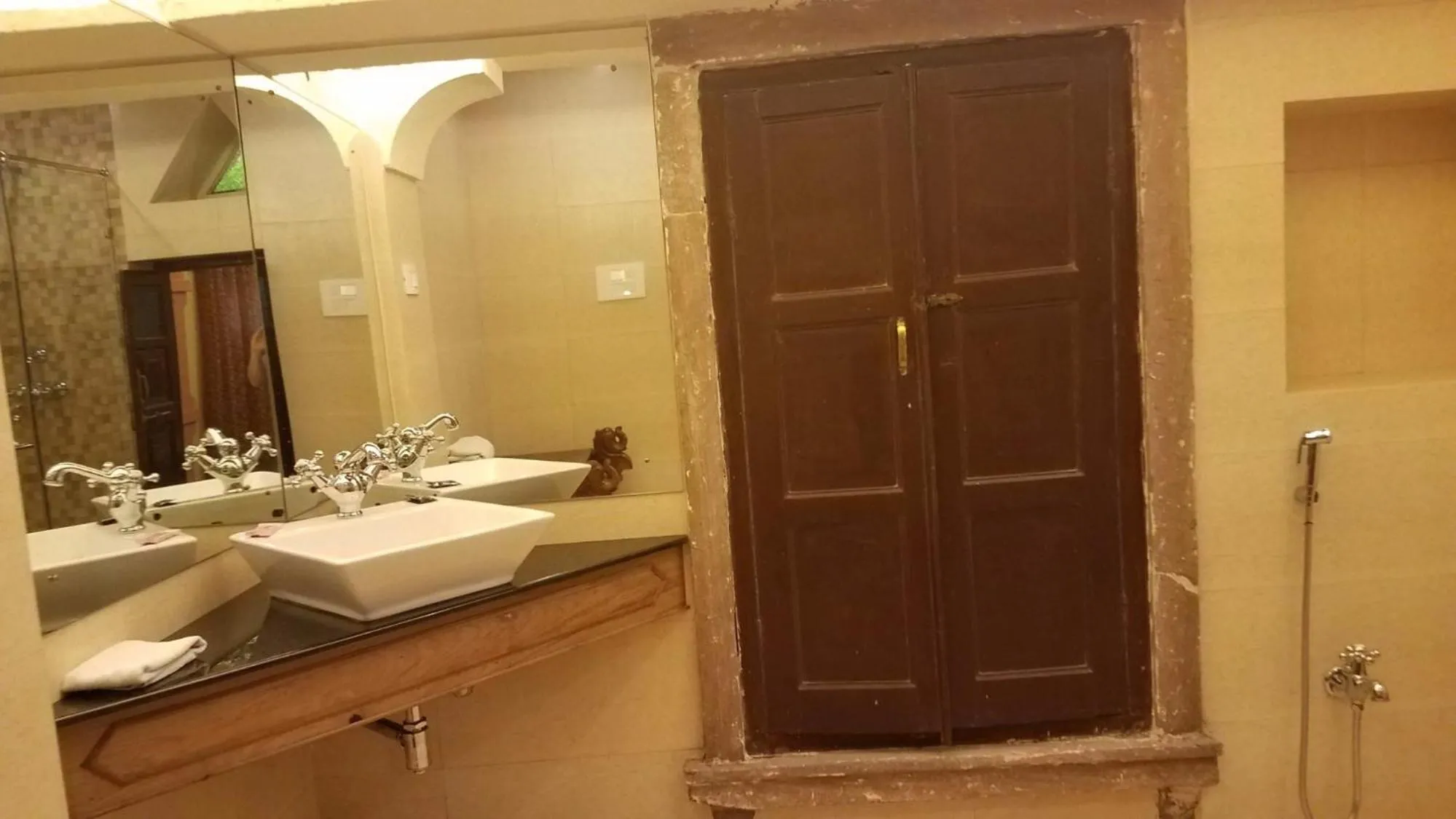 Bathroom in Krishna Prakash Heritage Haveli
