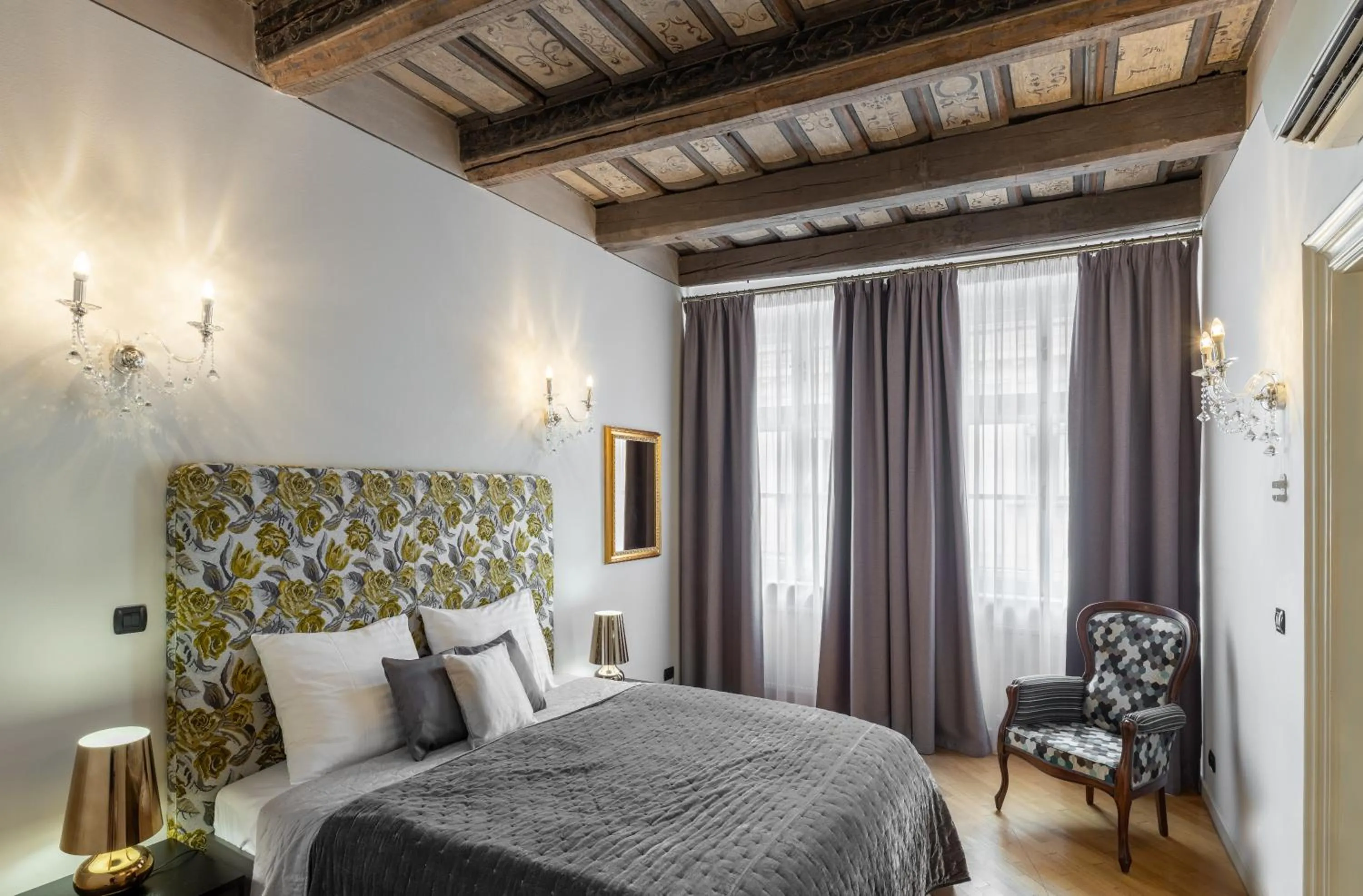 Bedroom, Bed in Chateau 9 Apartments by Adrez