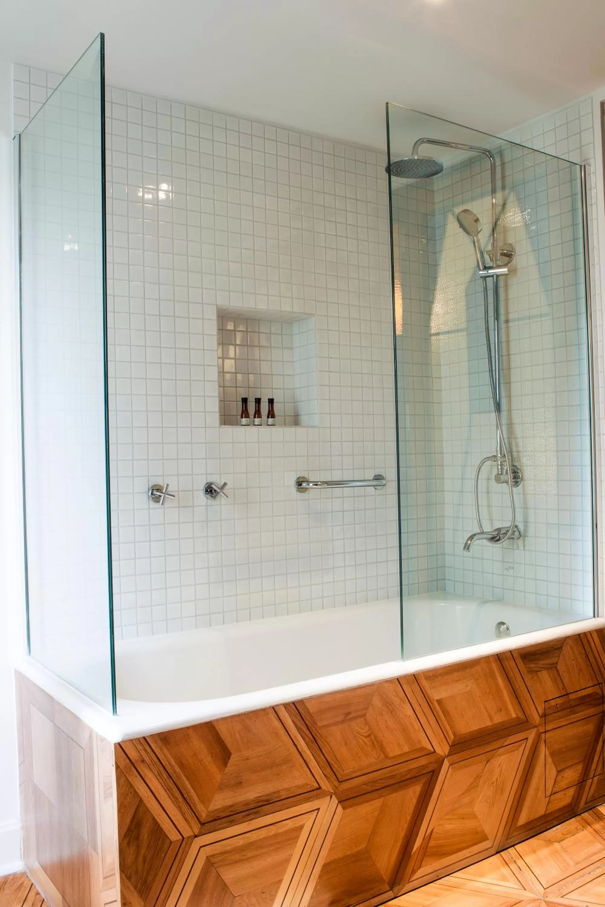 Deluxe Double or Twin Room in Hotel Luciano K