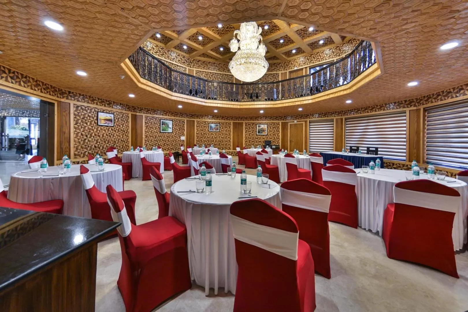 Banquet/Function facilities, Banquet Facilities in Royal Hillton Pahalgam
