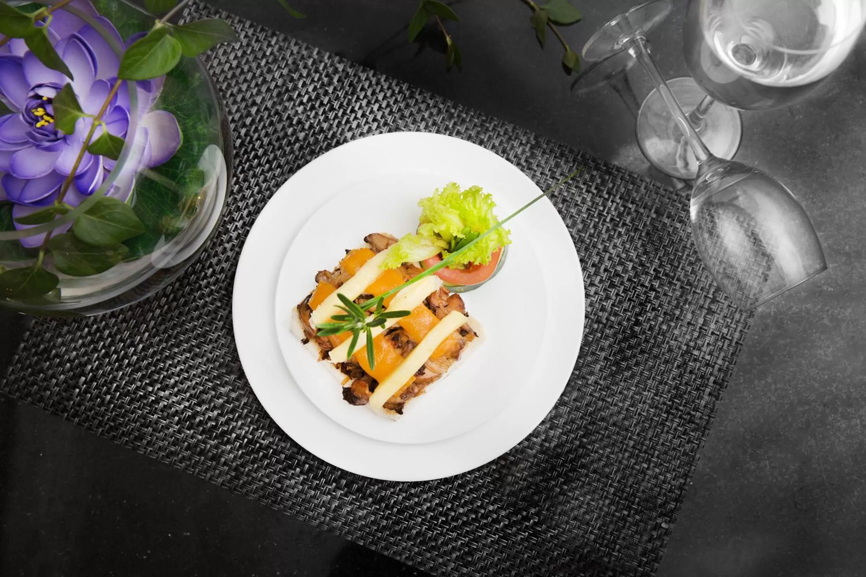 Restaurant/places to eat in Golden Tulip Addis Ababa