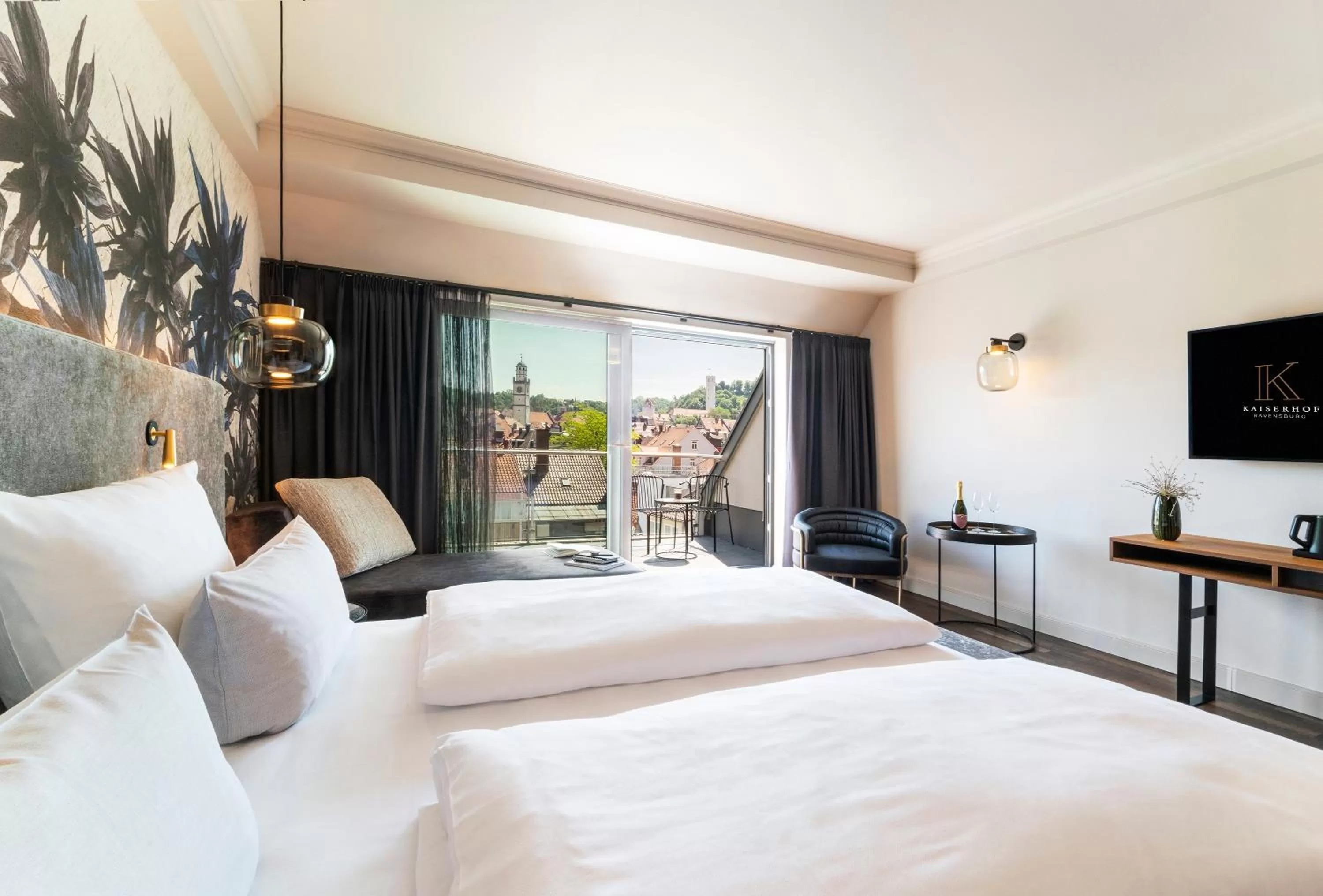 Bed in Hotel Kaiserhof Ravensburg