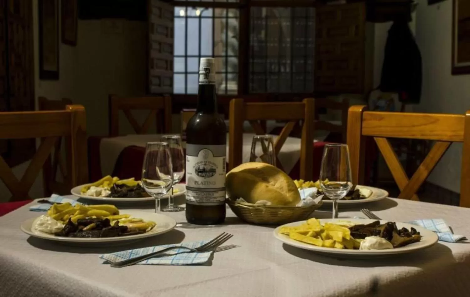 Restaurant/places to eat in Hotel Plateros