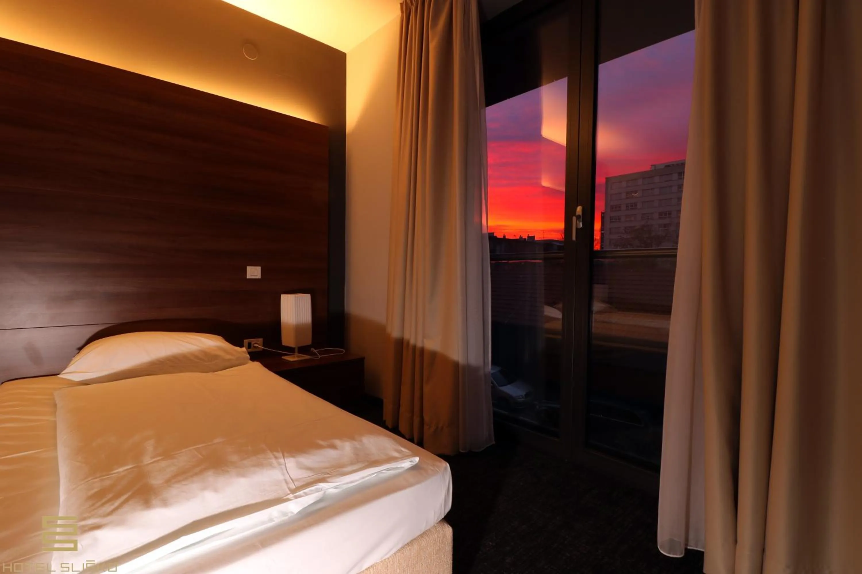 City view, Bed in Hotel Sliško
