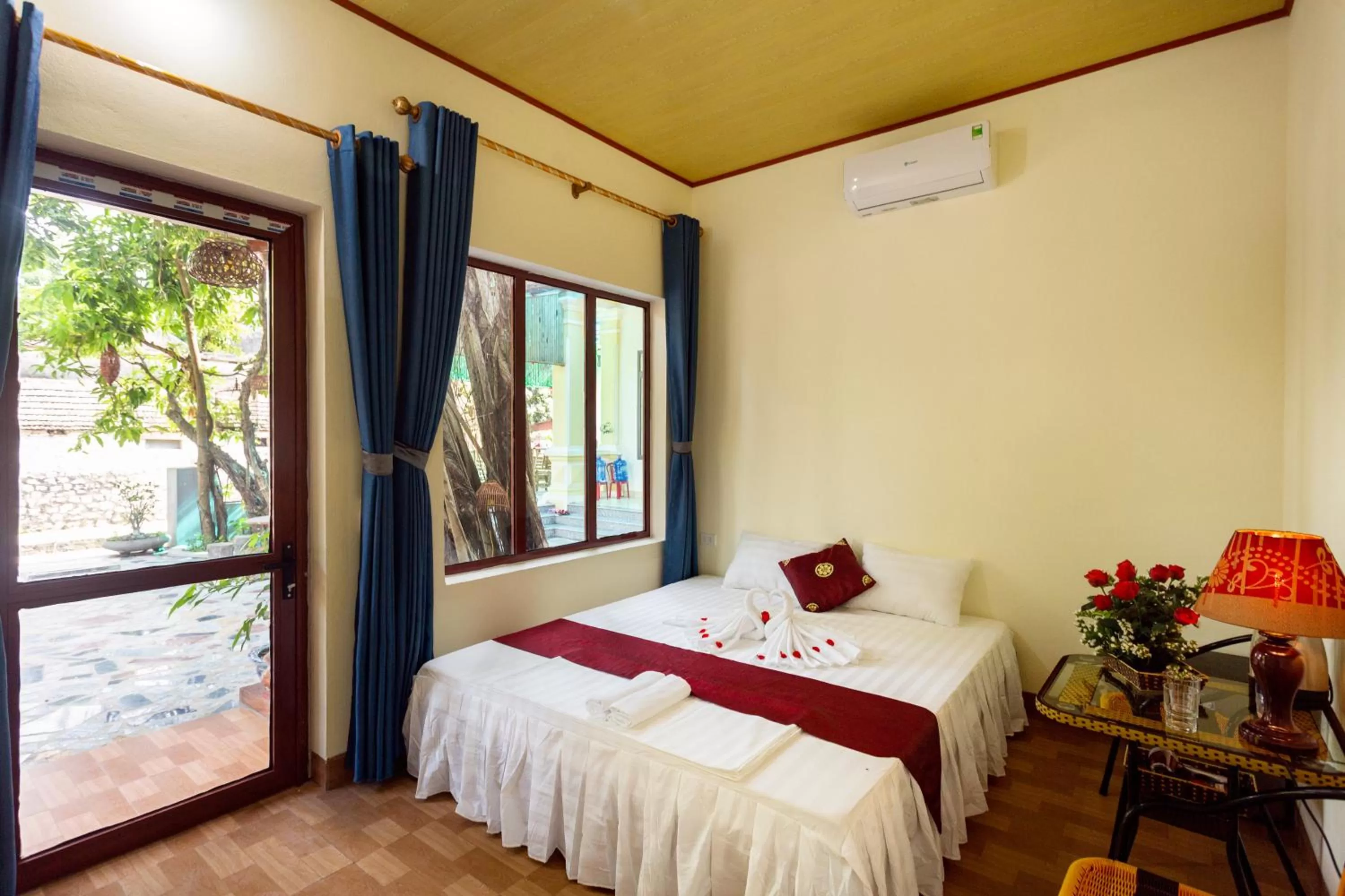 Hang Mua Central Homestay