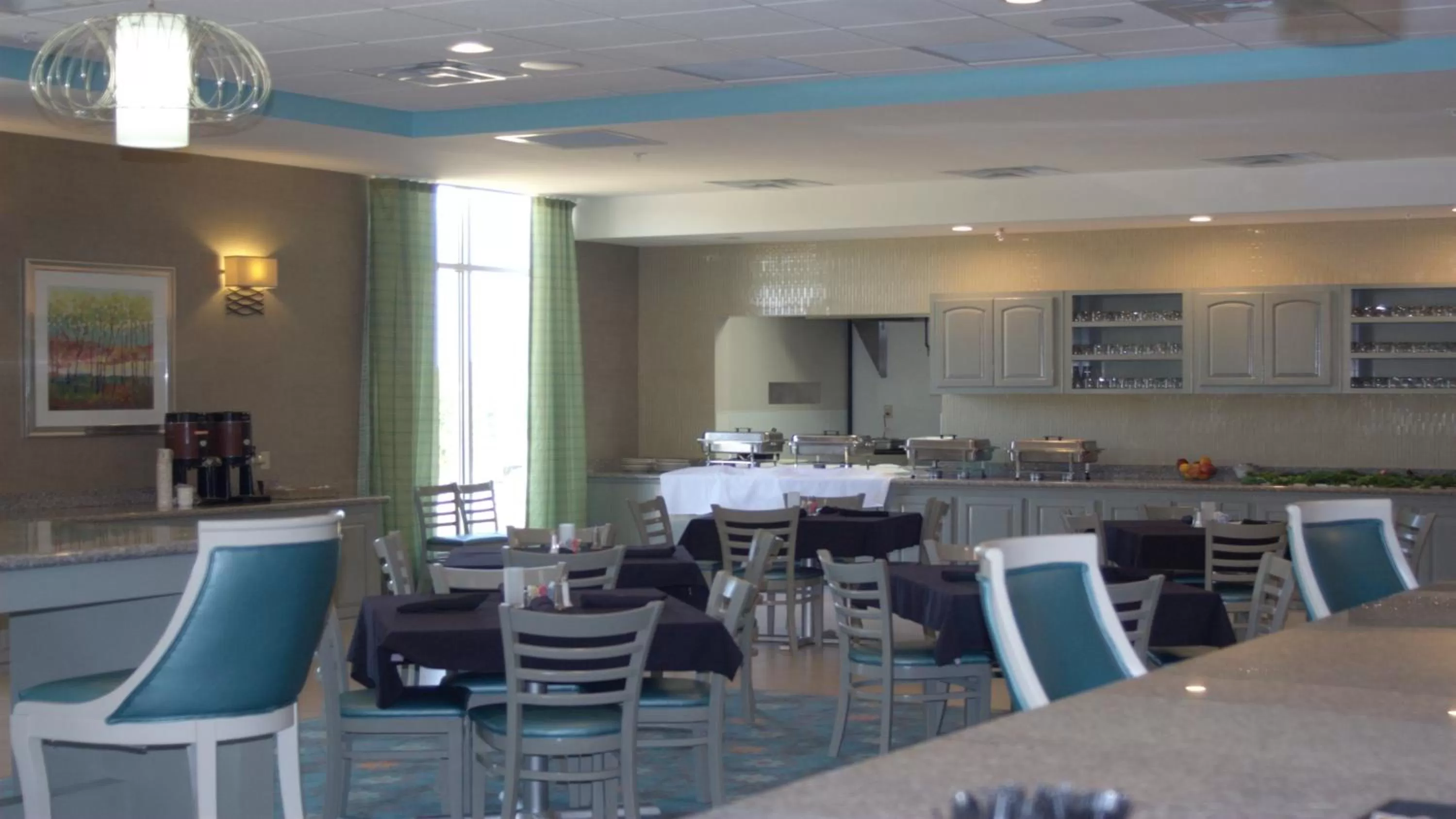 Restaurant/places to eat in Holiday Inn Guin by IHG
