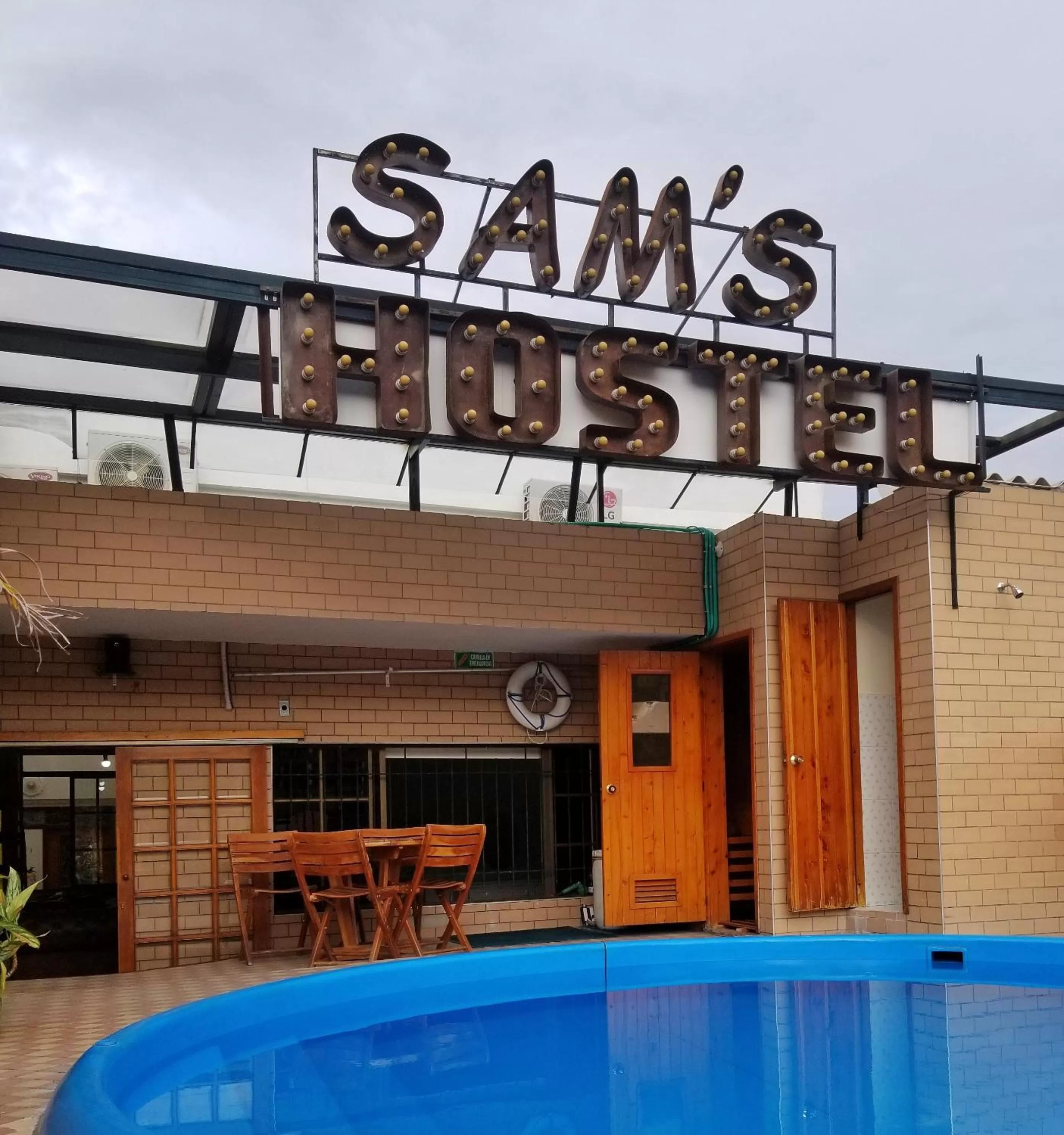 Property building in Sam'S VIP Hostel San Gil