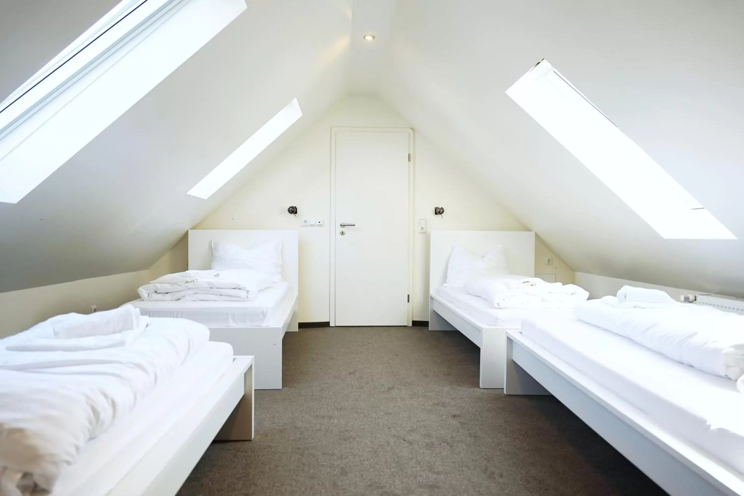 Standard Quadruple Room in JJ Hotel Hannover-City-Pension Standard Quadruple Room in JJ Hotel Hannover-City-Pension