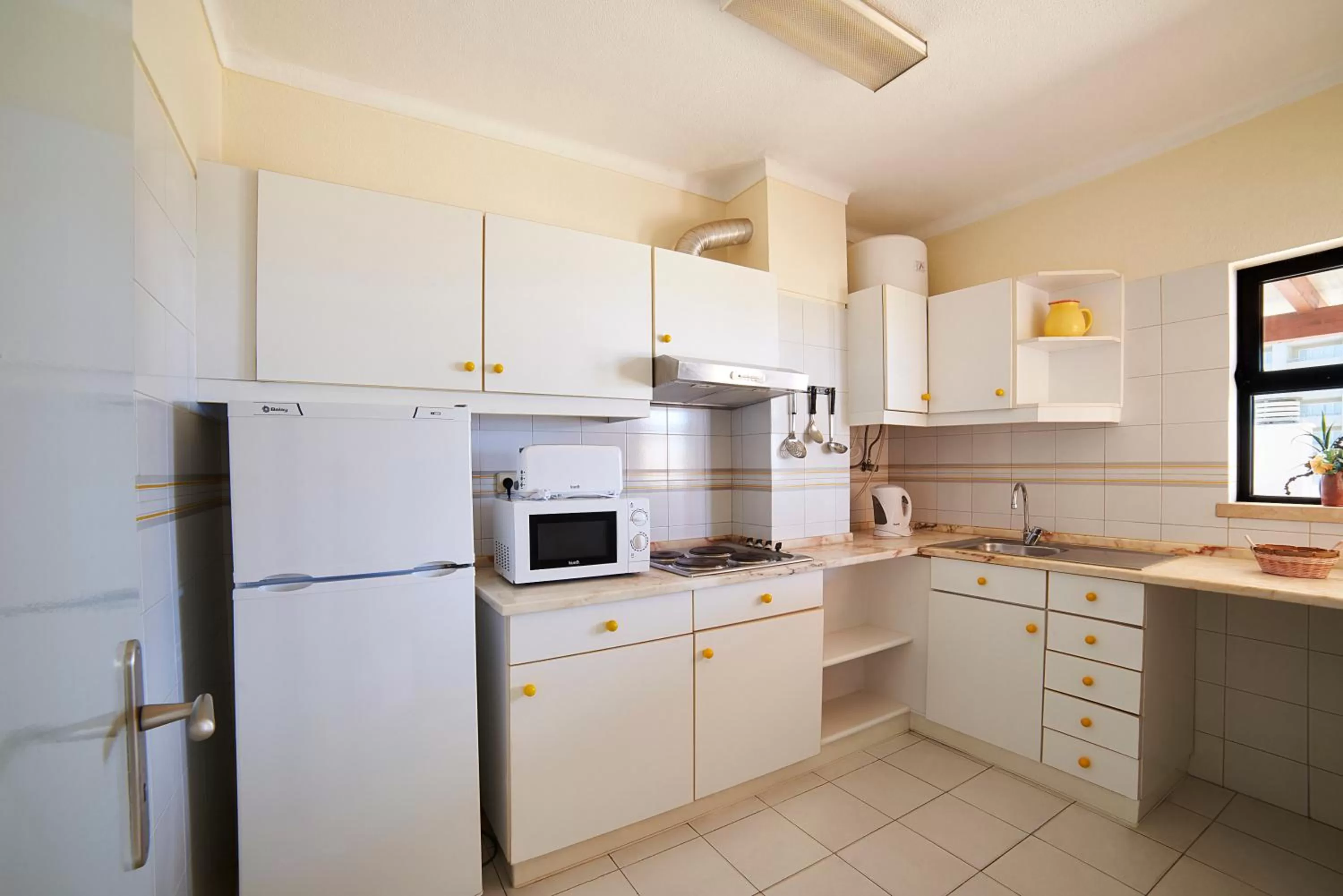 Kitchen or kitchenette in RR Club Amarilis