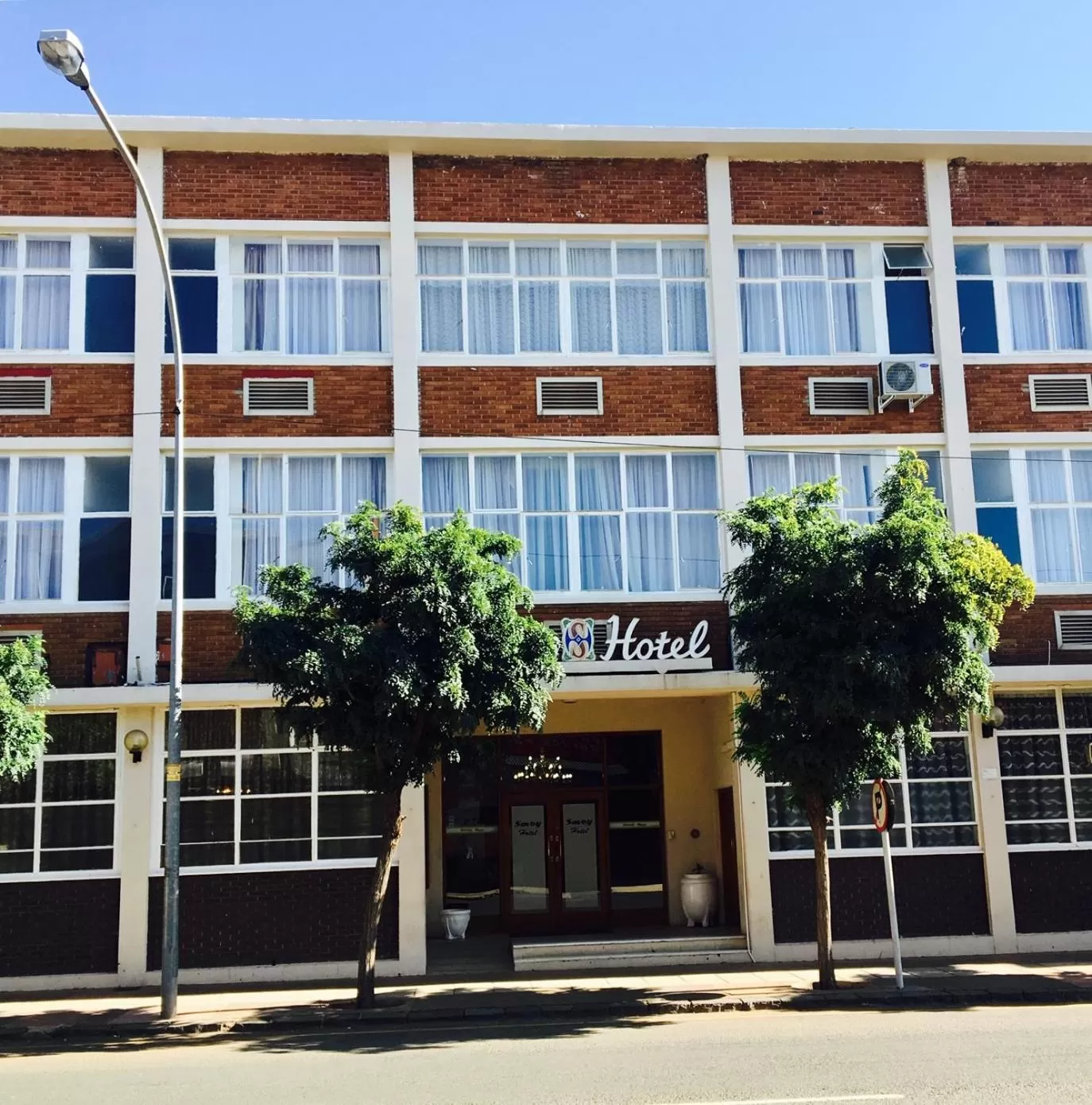 Property building in Savoy Hotel Kimberley