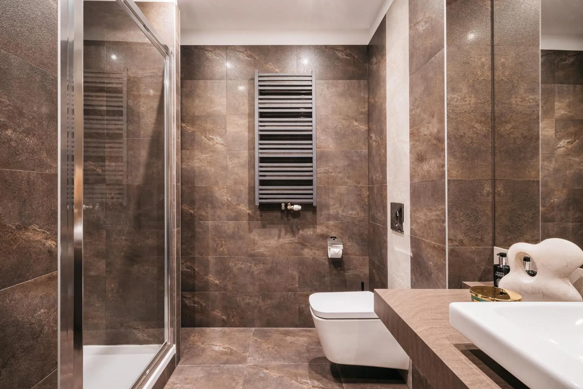 Shower in Topolowa Residence - LoftAffair Collection
