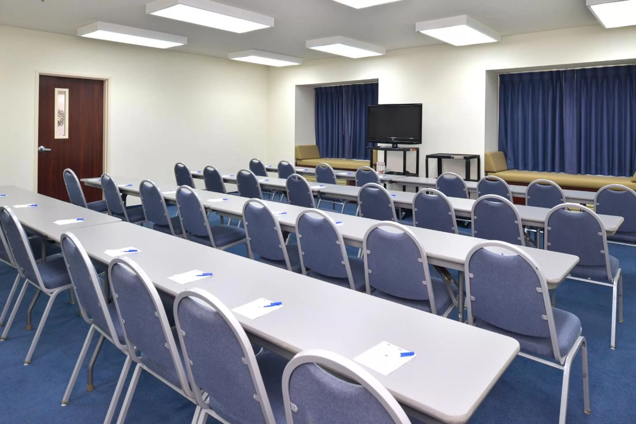 Meeting/conference room in Americas Best Value Inn & Suites Maryville