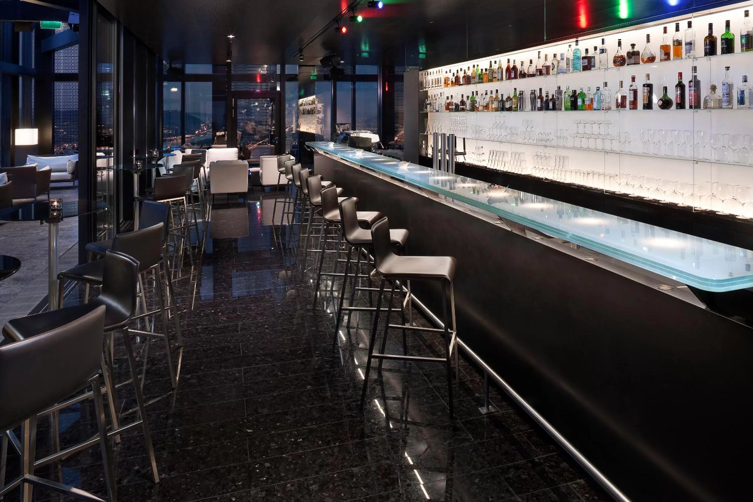 Lounge or bar in Melia Vienna