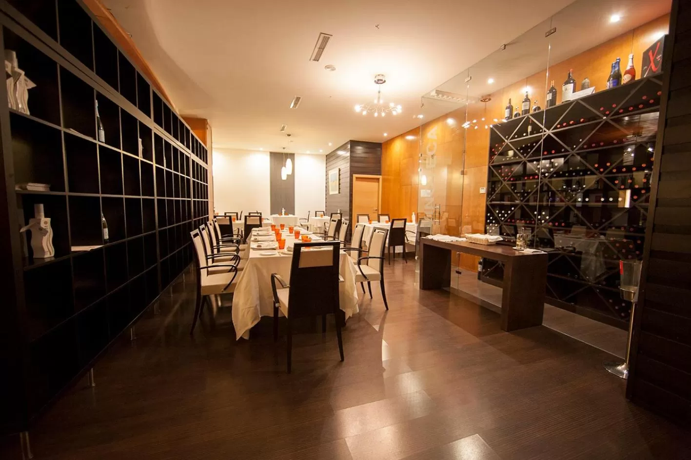 Restaurant/places to eat in Hotel Acosta Centro