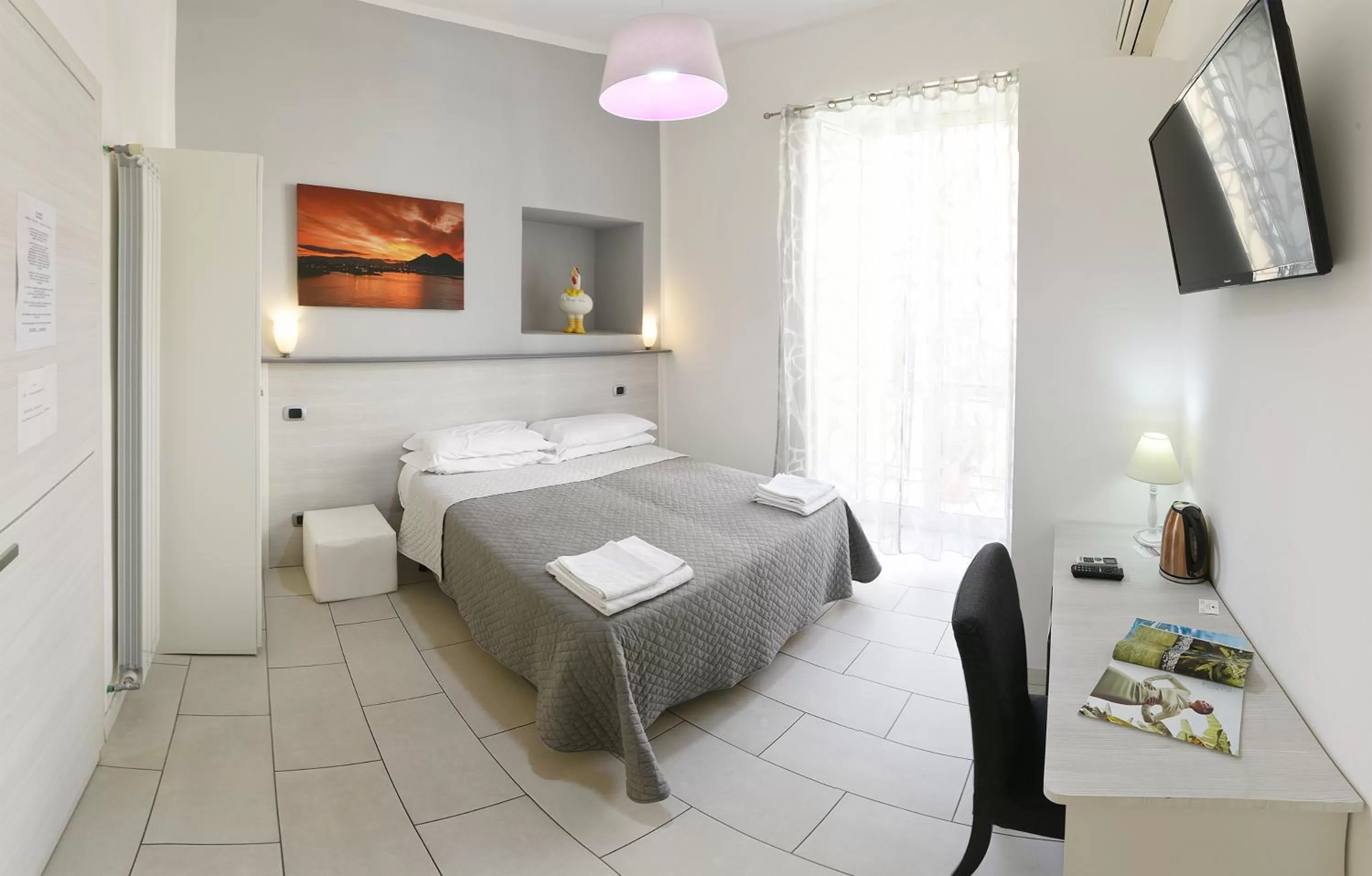 Photo of the whole room, Bed in B&B Solimena