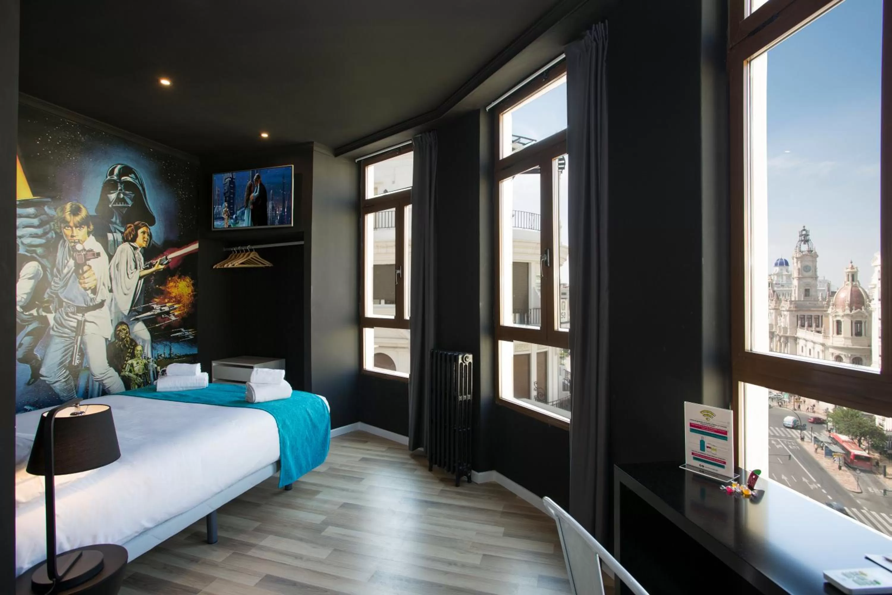 Photo of the whole room, Bed in Casual Vintage Valencia