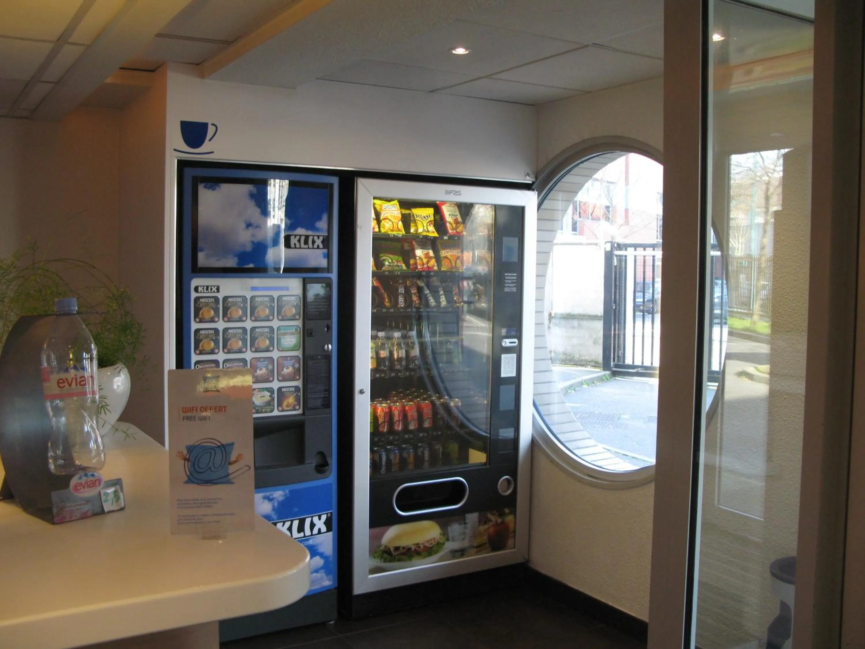 Drinks in ibis Budget Gennevilliers Asnieres