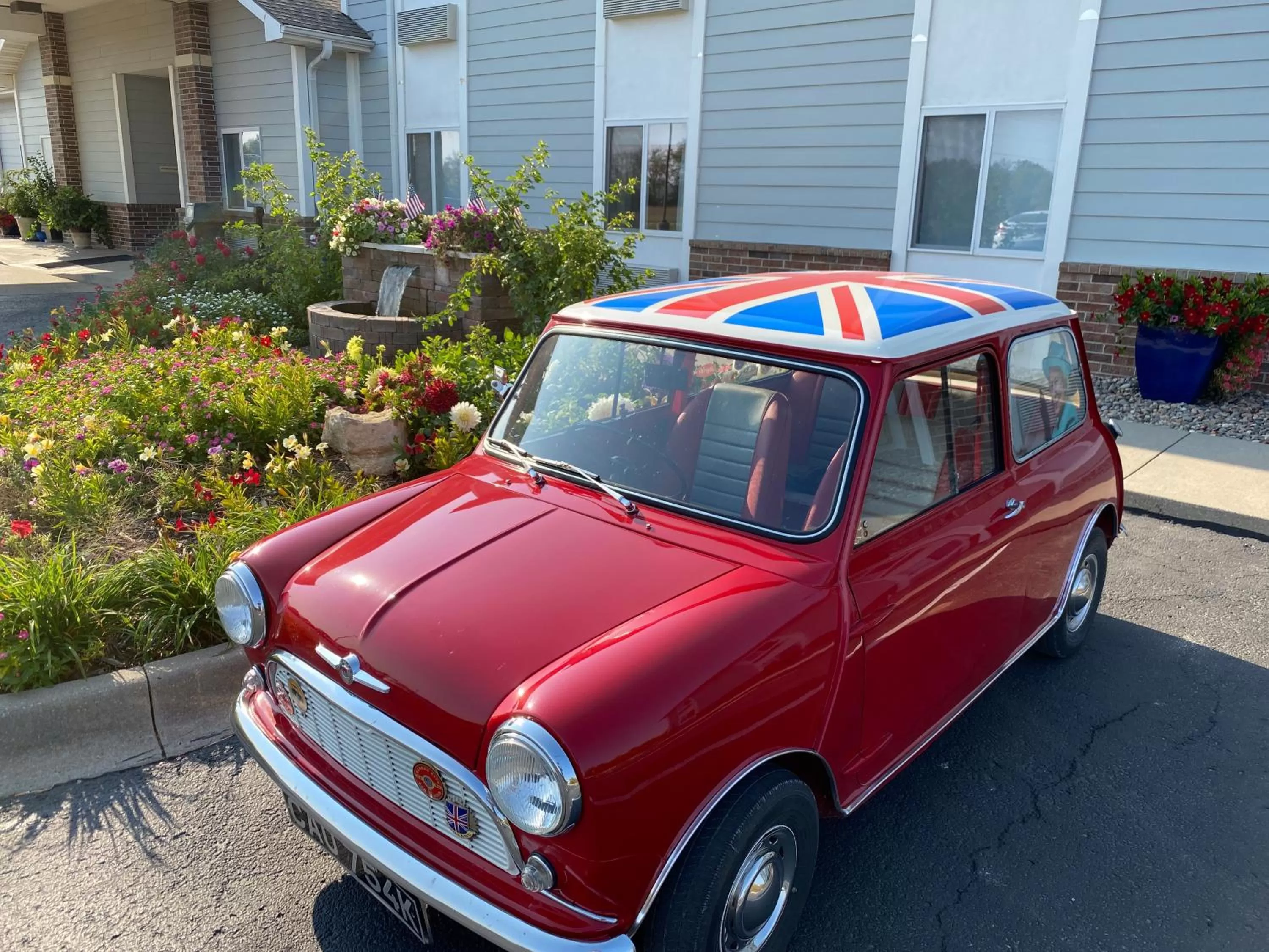 Property building in Garnett Hotel & RV Park