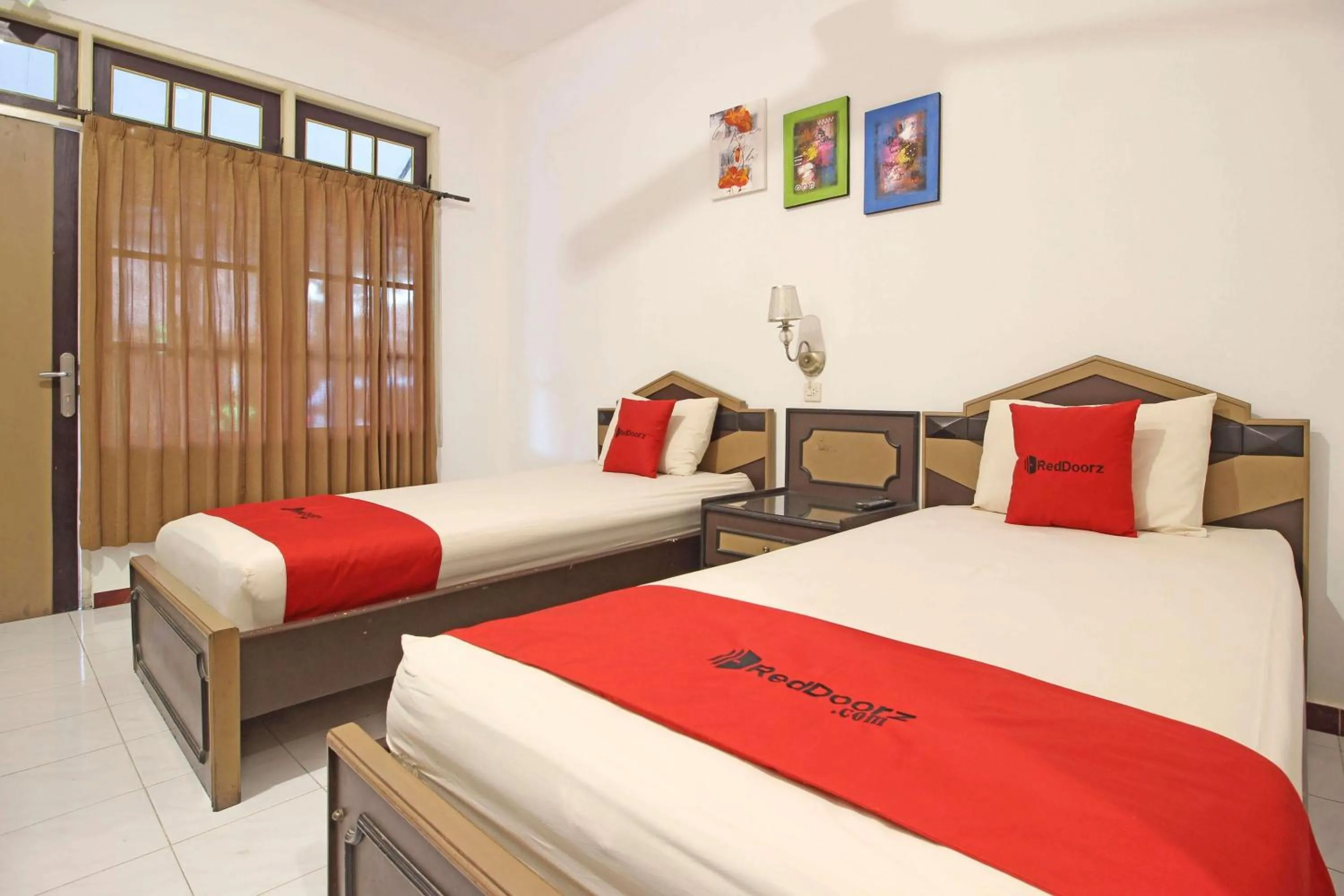 Bed in RedDoorz near Pojok Beteng Prawirotaman