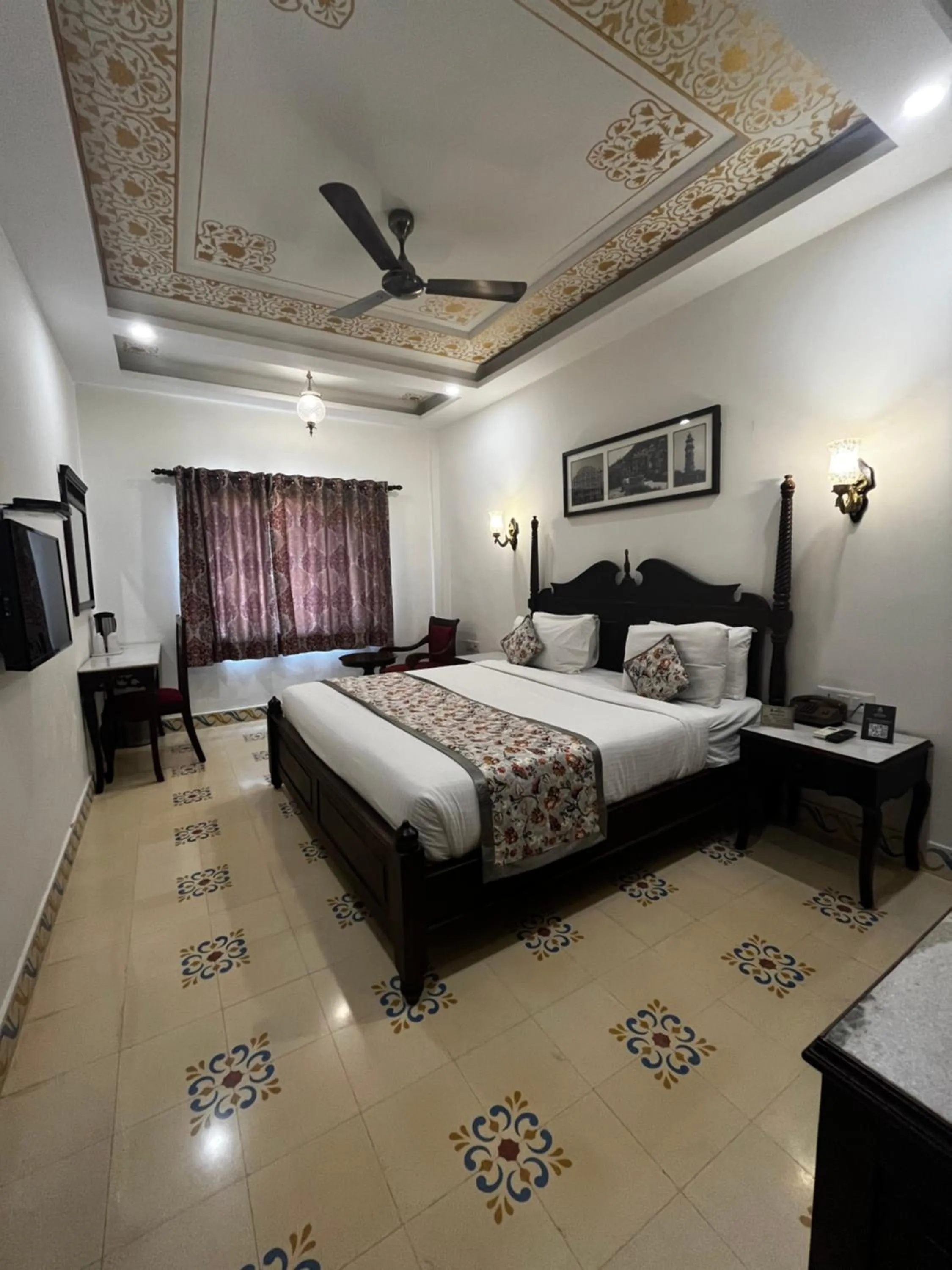 Bedroom, Bed in Ratnawali – A Vegetarian Heritage Hotel