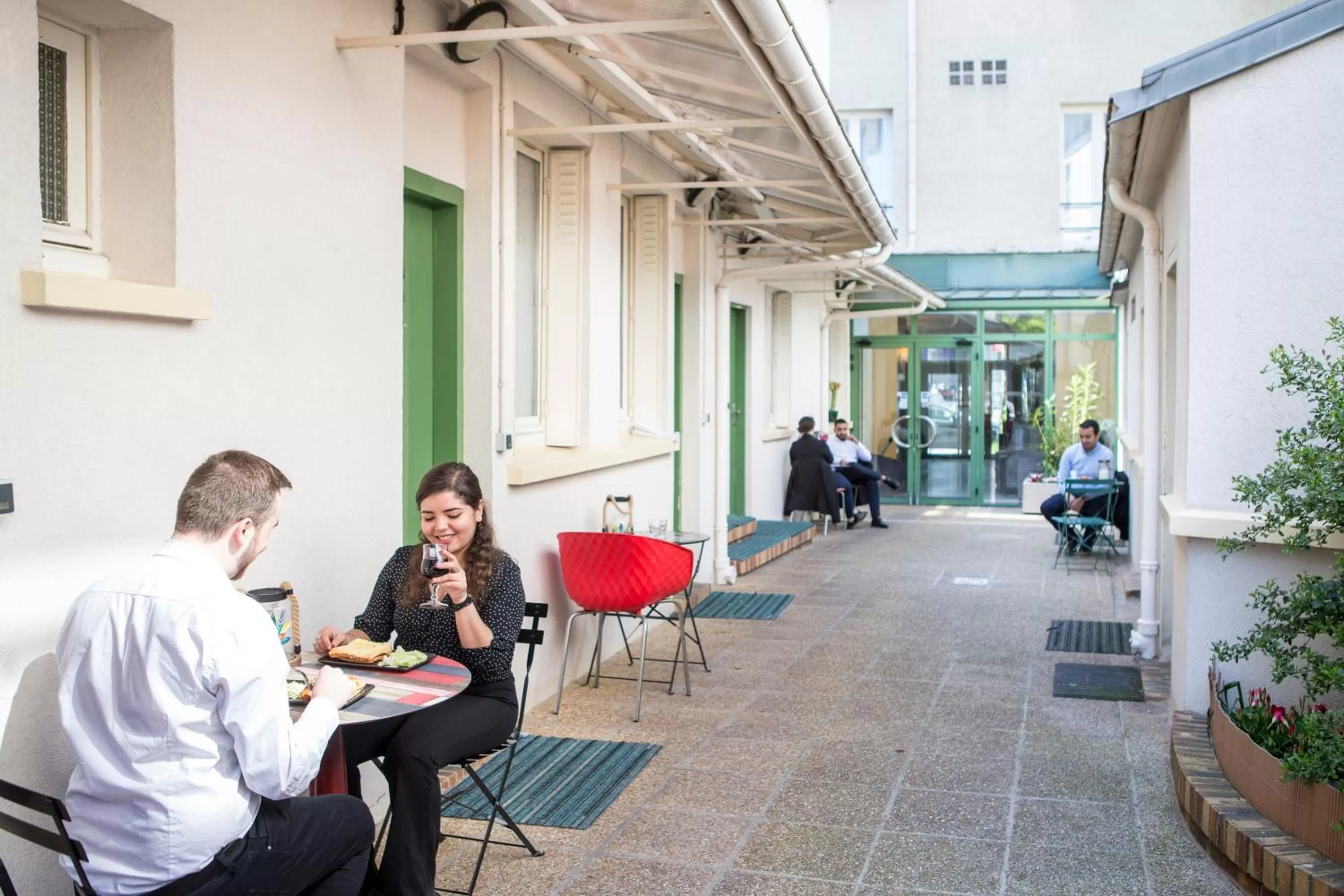 Patio in HOTEL DE PARIS MONTPARNASSE