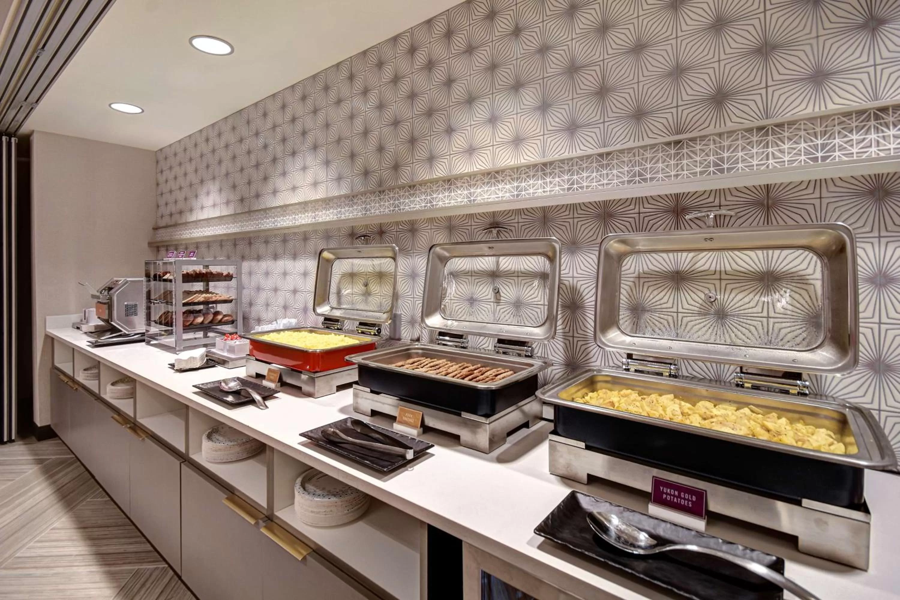 Breakfast in Home2 Suites By Hilton Tucson Downtown