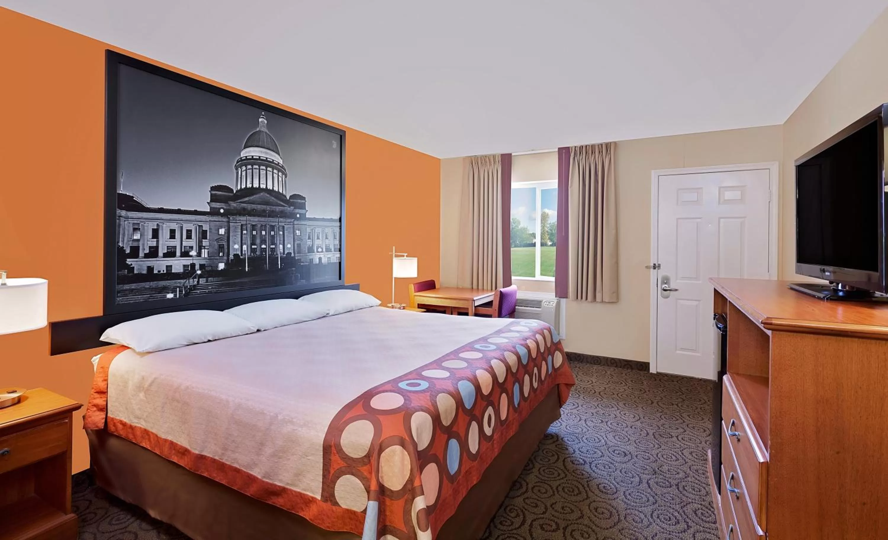 Bed in Super 8 by Wyndham Siloam Springs