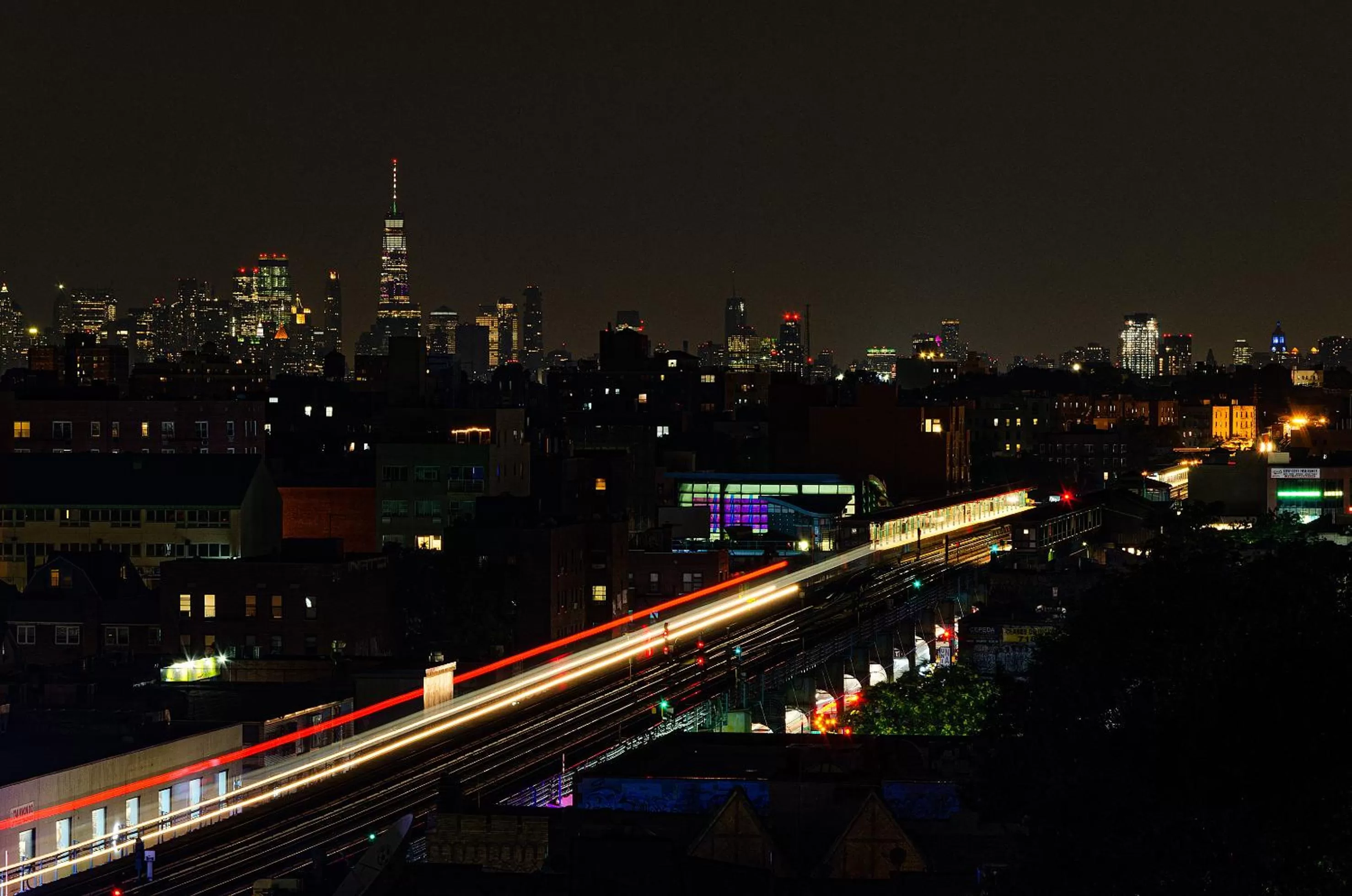 Neighbourhood in Elmhurst Hotel