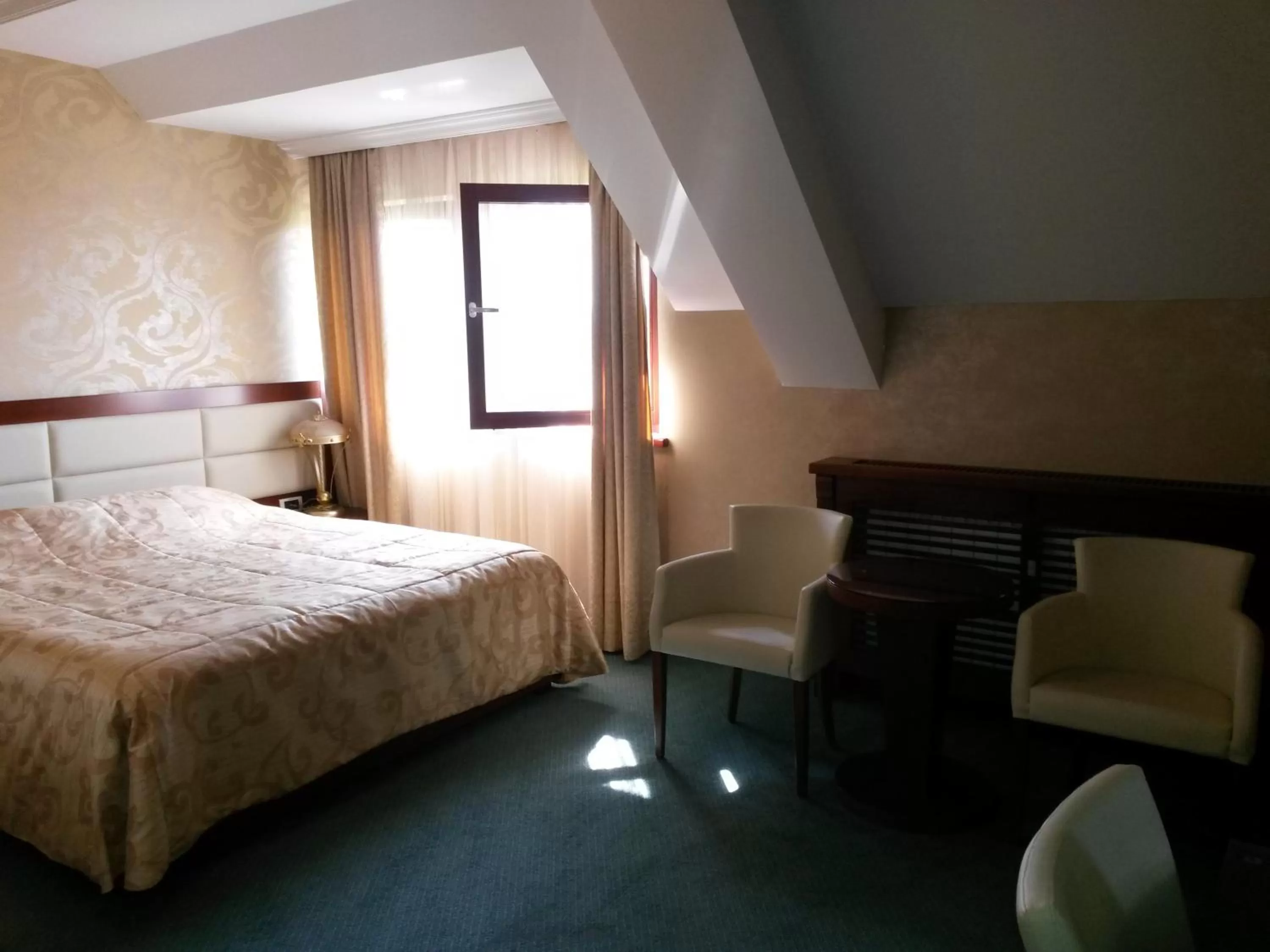 Bed in Hotel Sucevic Garni