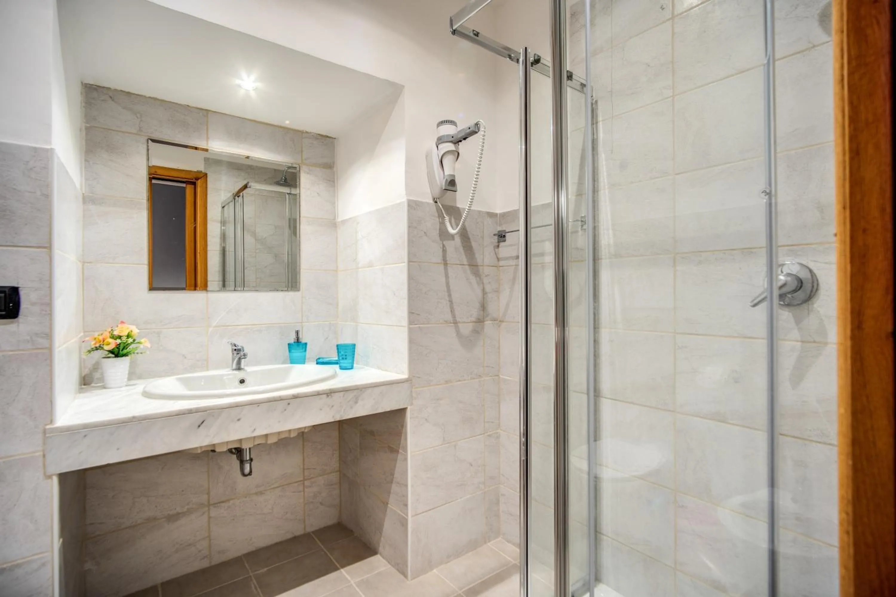 Bathroom in Magnifico Rome