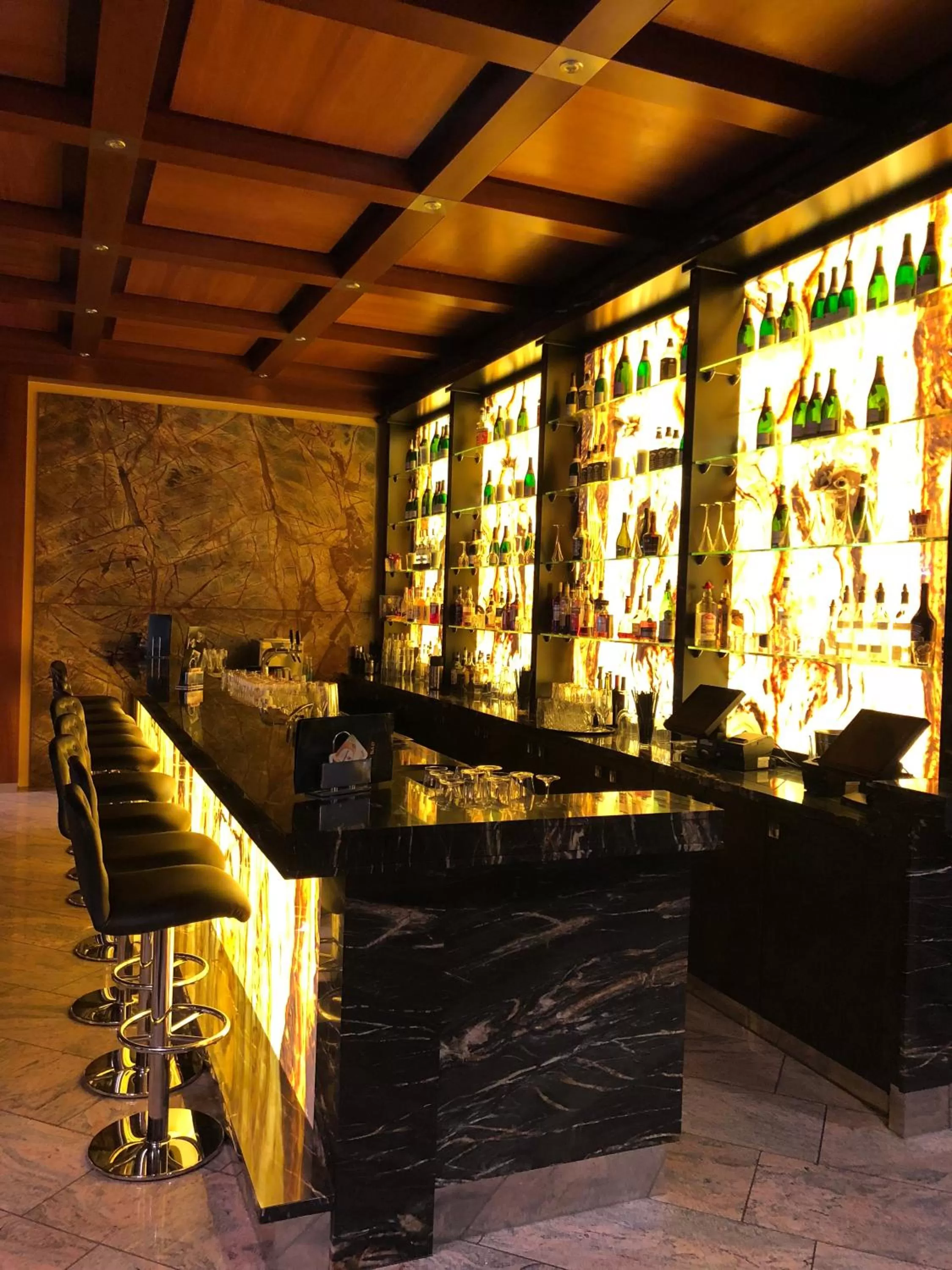 Lounge or bar in Hotel La Strada