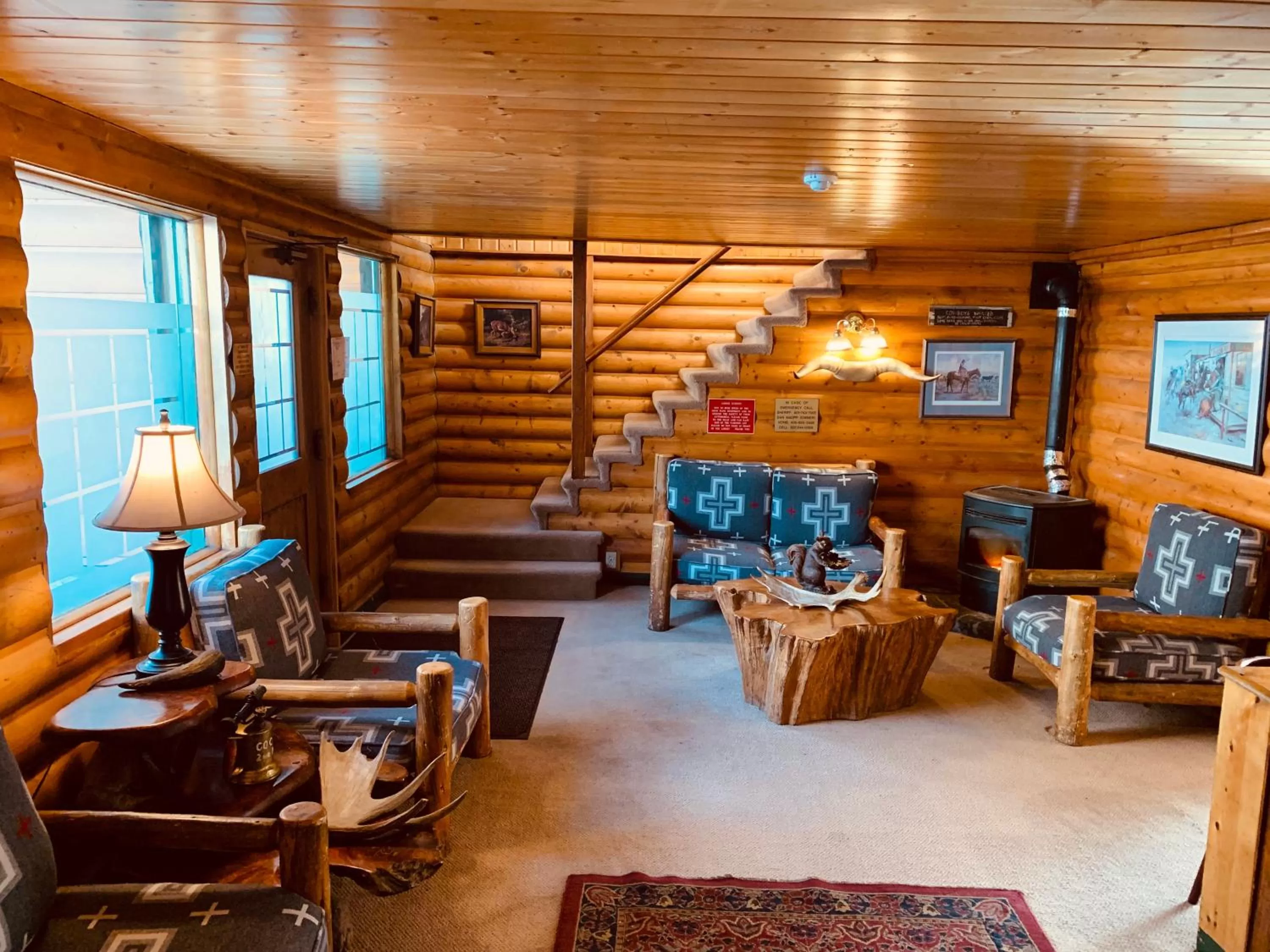 Silver Fork Lodge & Restaurant