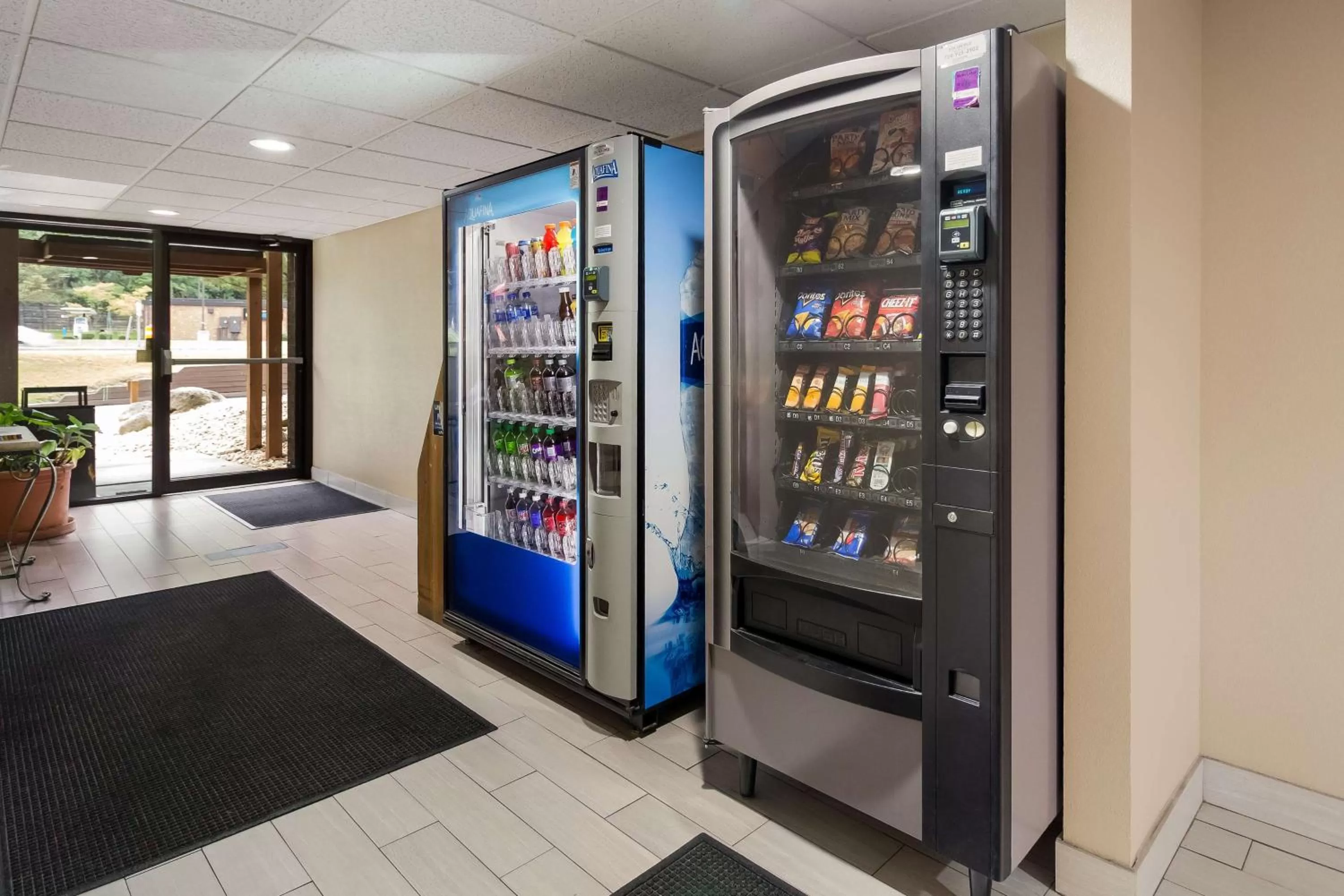 Property building in Best Western Braddock Inn