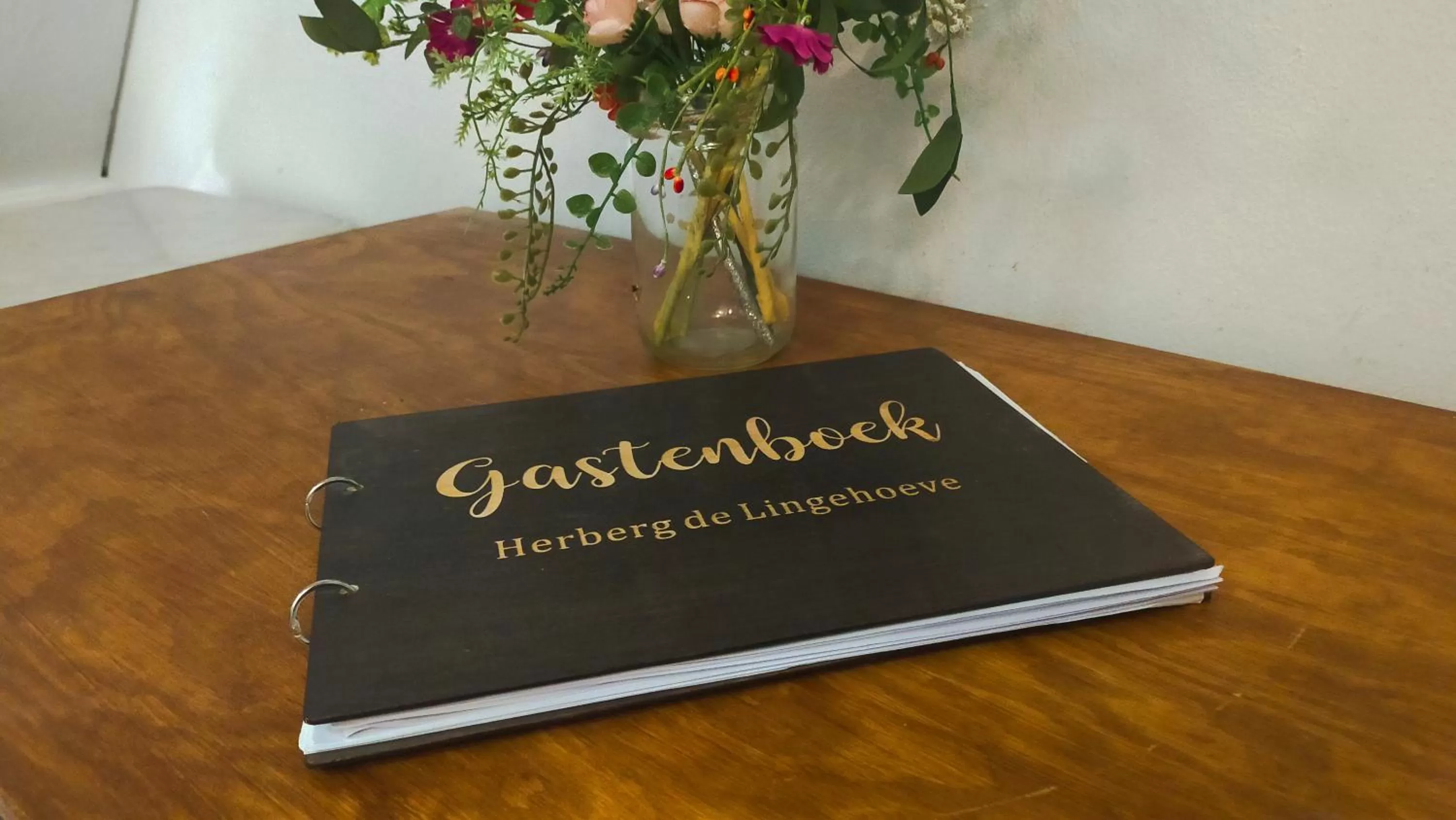 Logo/Certificate/Sign in Herberg de Lingehoeve