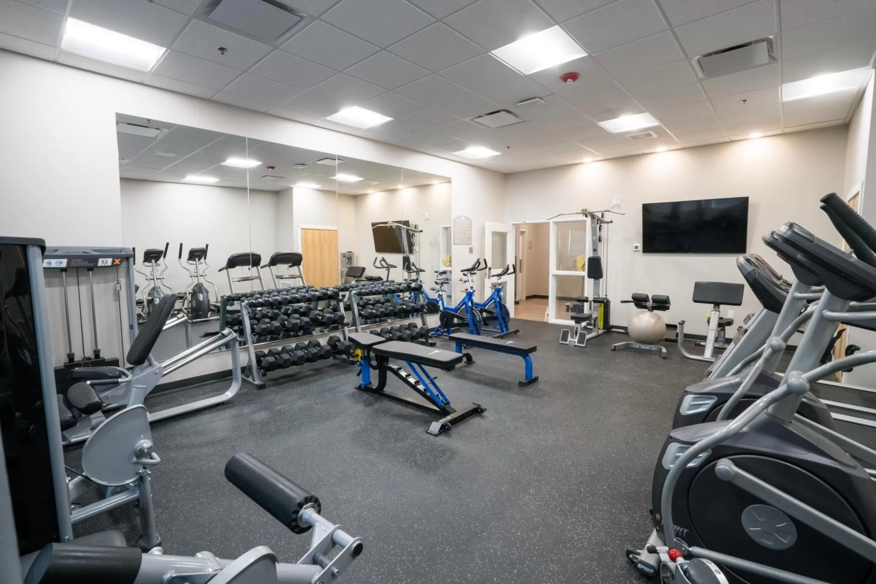 Fitness centre/facilities in Park Inn by Radisson, Kelowna