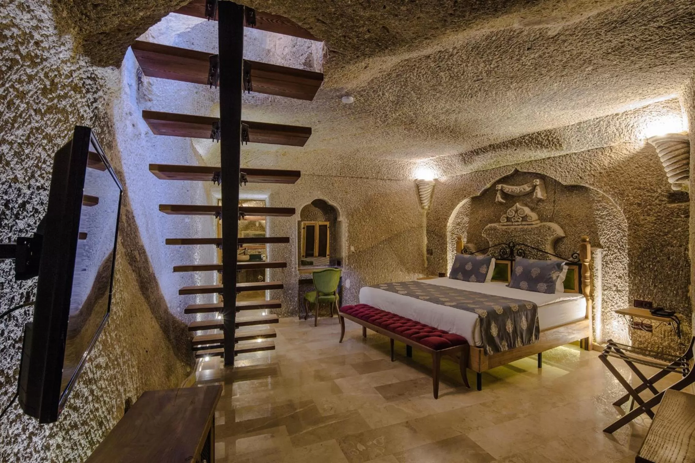 Bed in Lunar Cappadocia Hotel