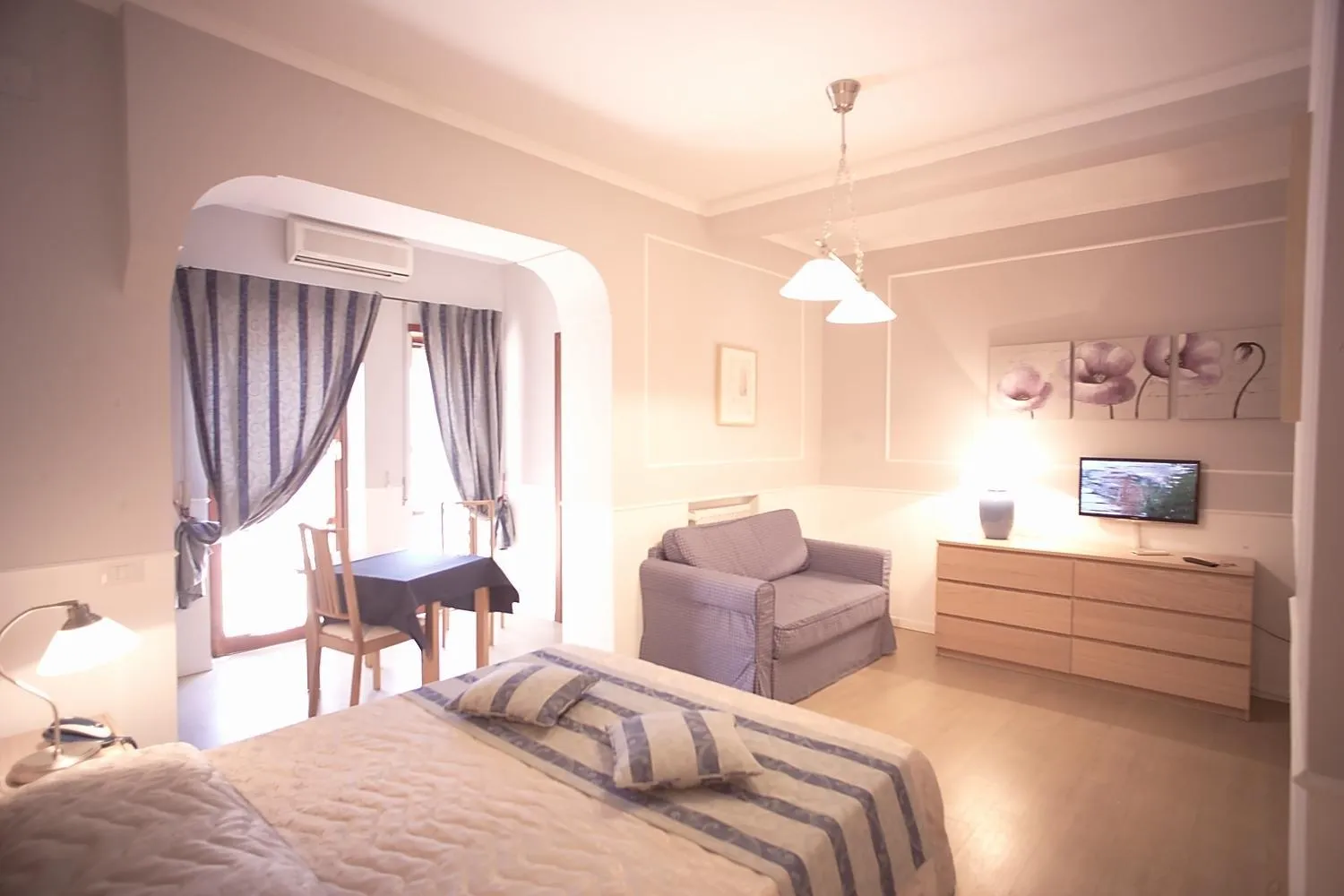 Day, Bed in Hotel Residence Magnolia