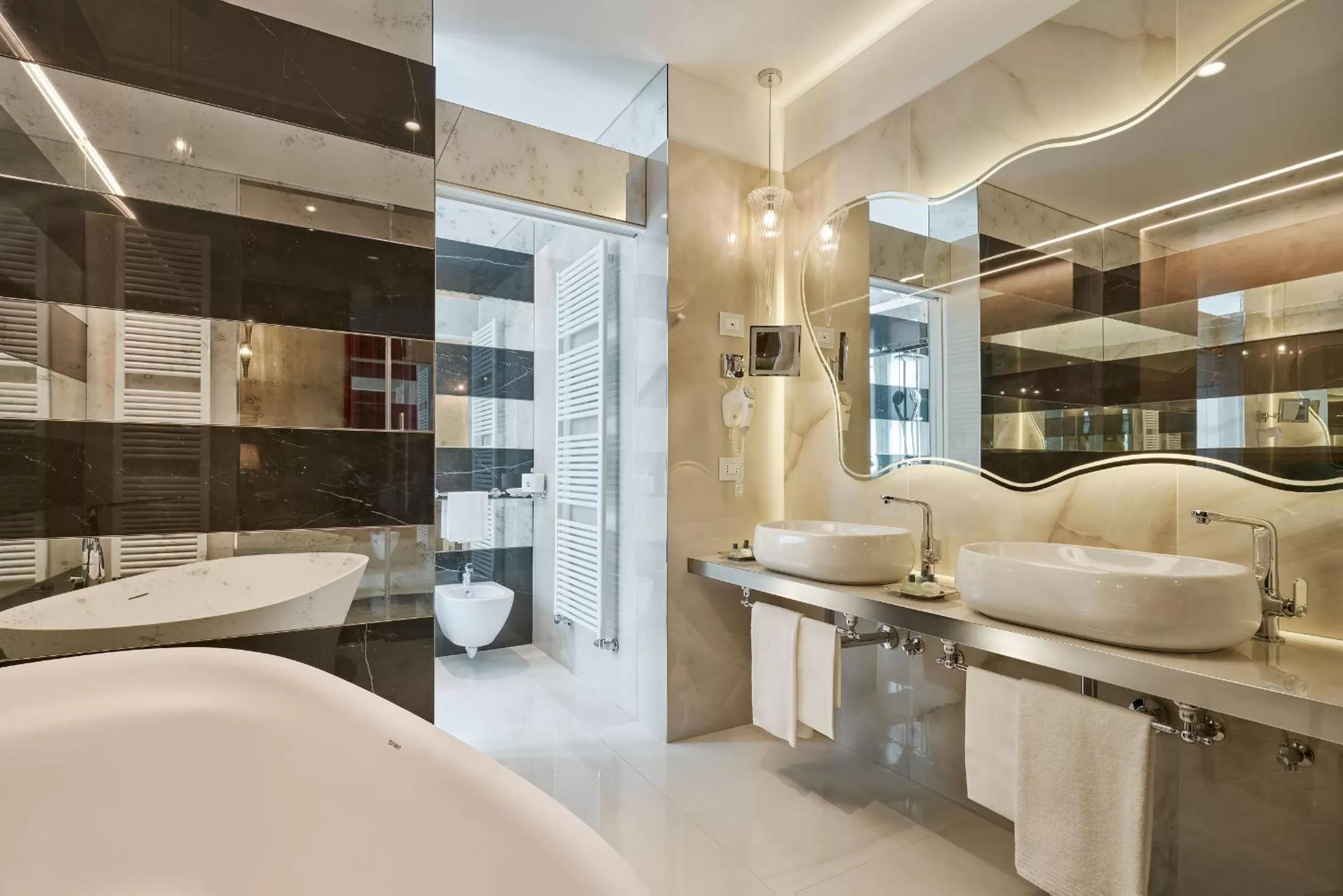 Bathroom in Grand Hotel Duchi d'Aosta