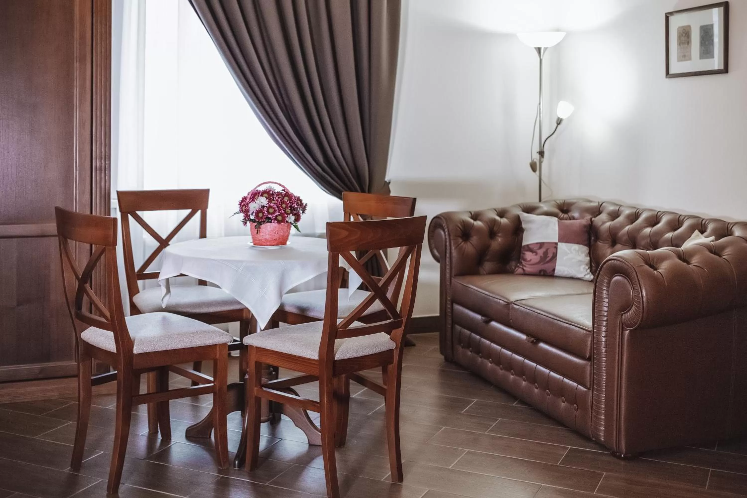 Decorative detail, Seating Area in Ekaterinoslav