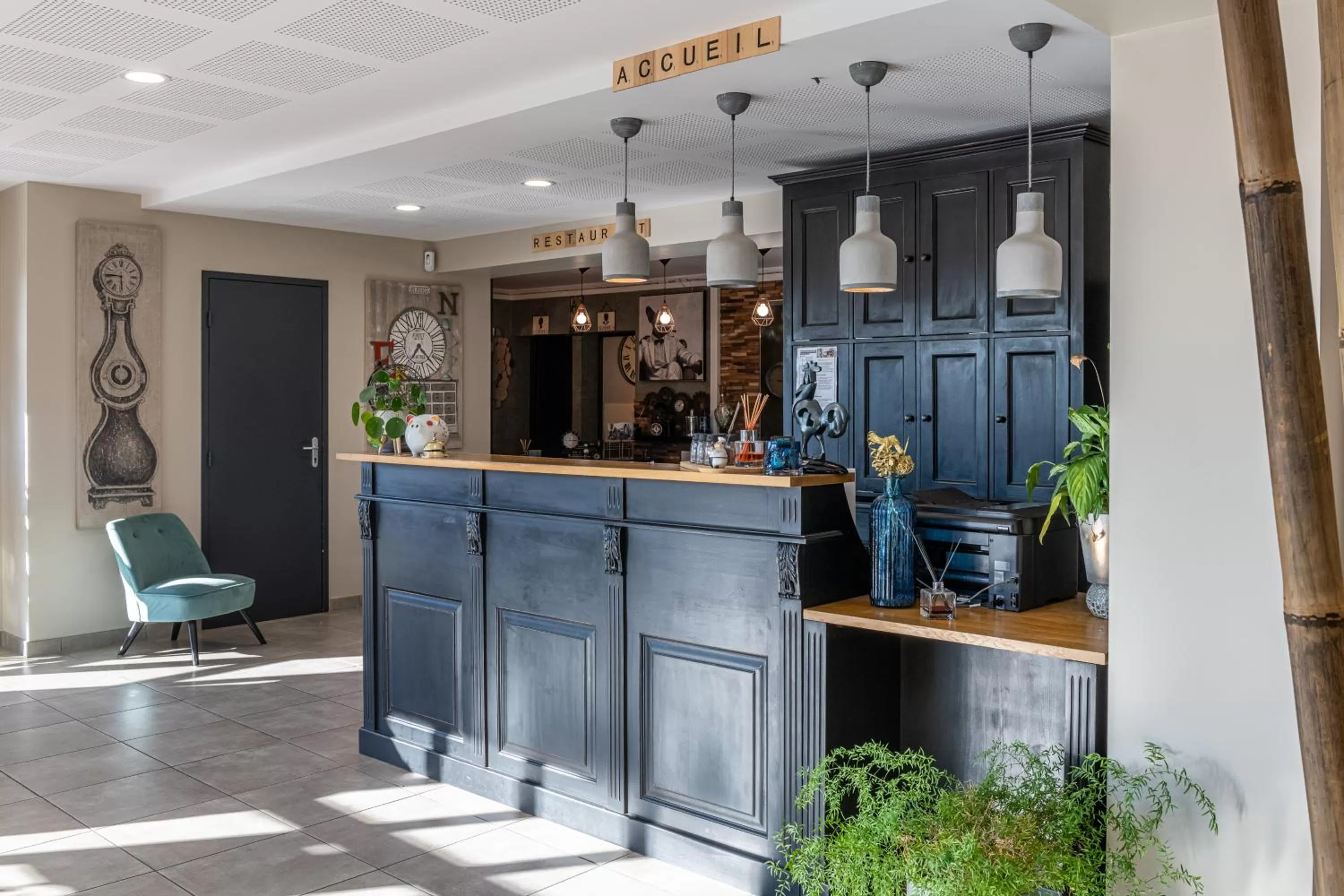 Lobby or reception in L'Horloge Gourmande