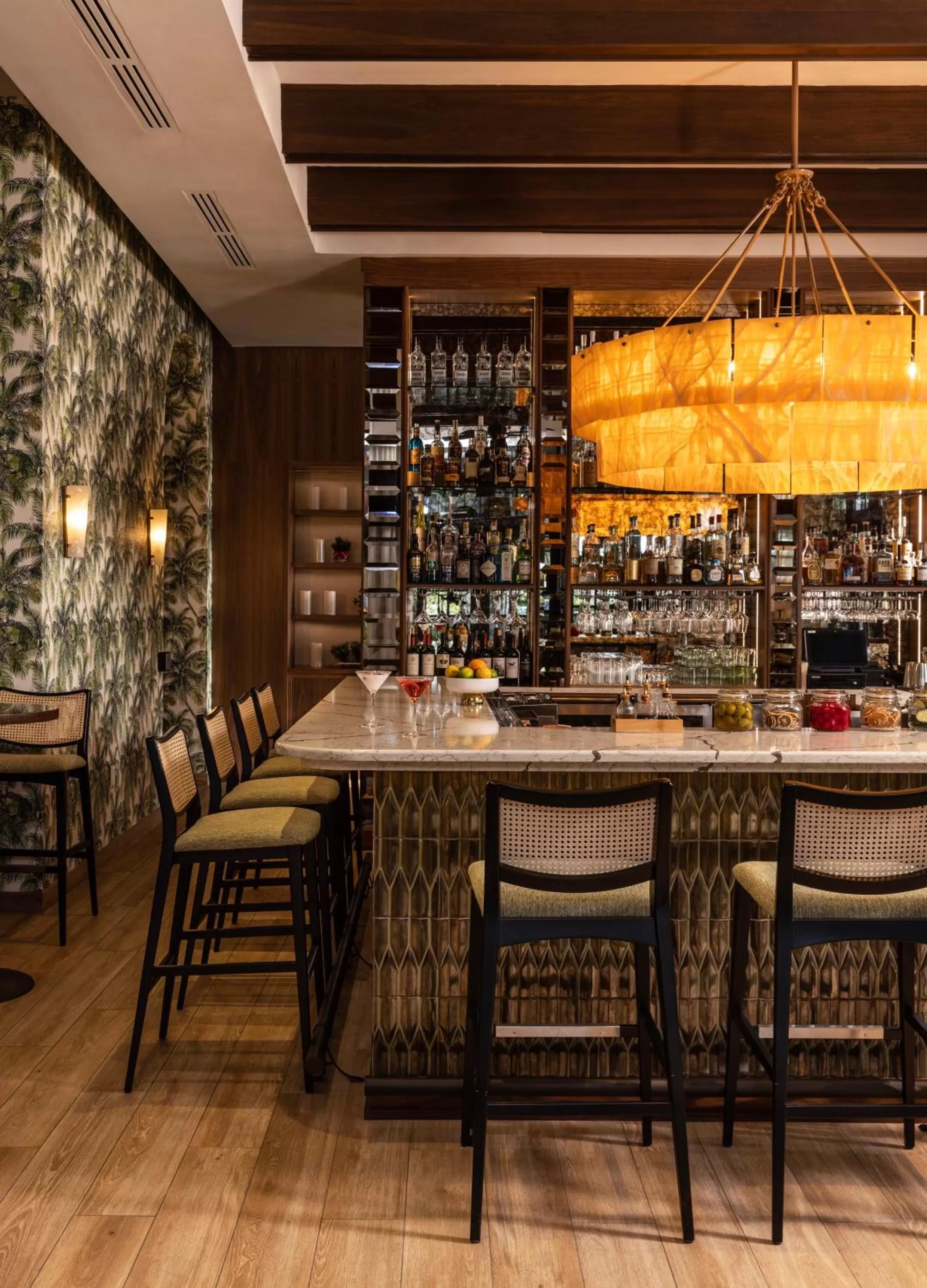 Restaurant/places to eat in The Palms Hotel & Spa