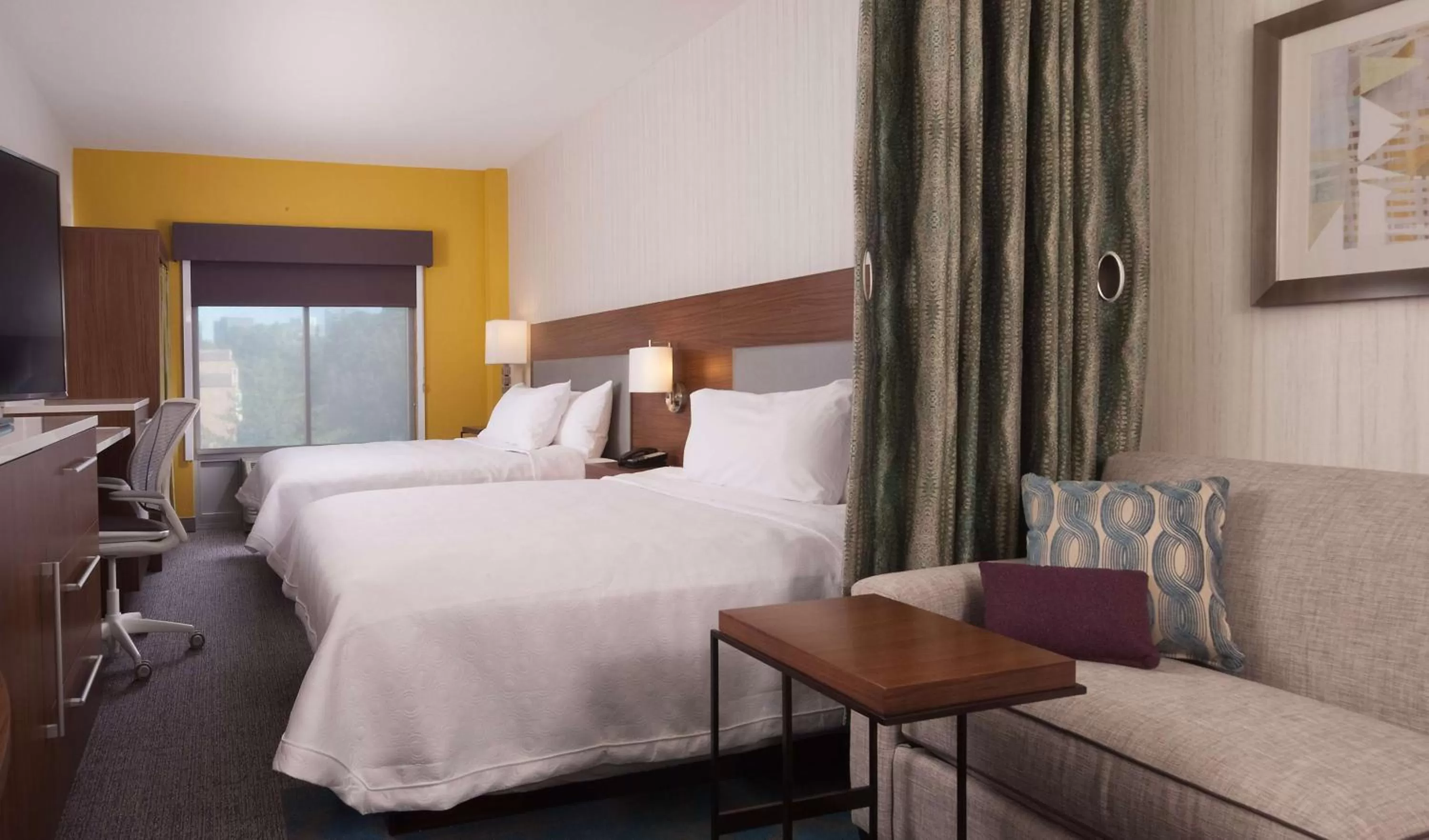 Bedroom, Bed in Home2 Suites By Hilton Atlanta Perimeter Center