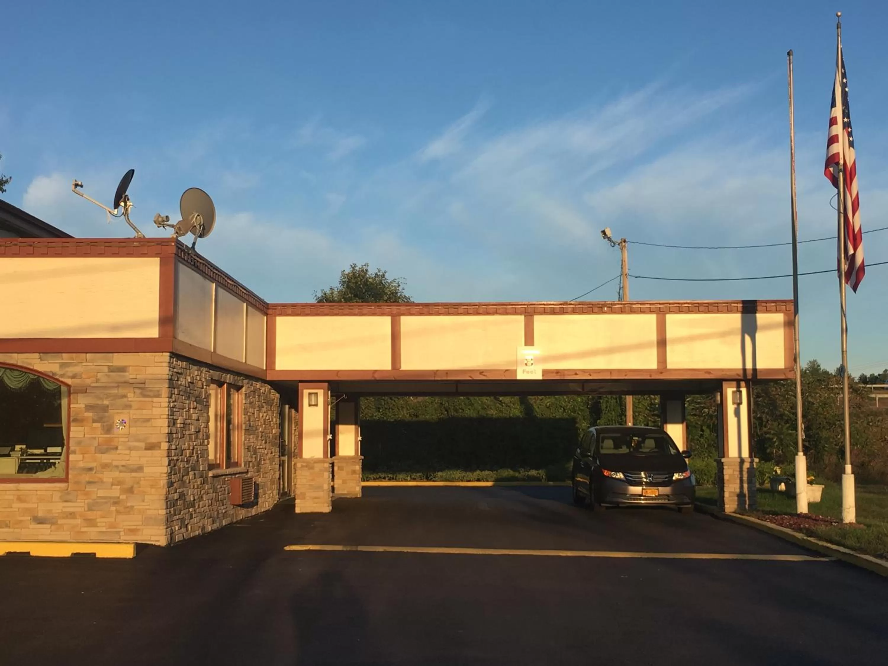 Days Inn by Wyndham Queensbury/Lake George