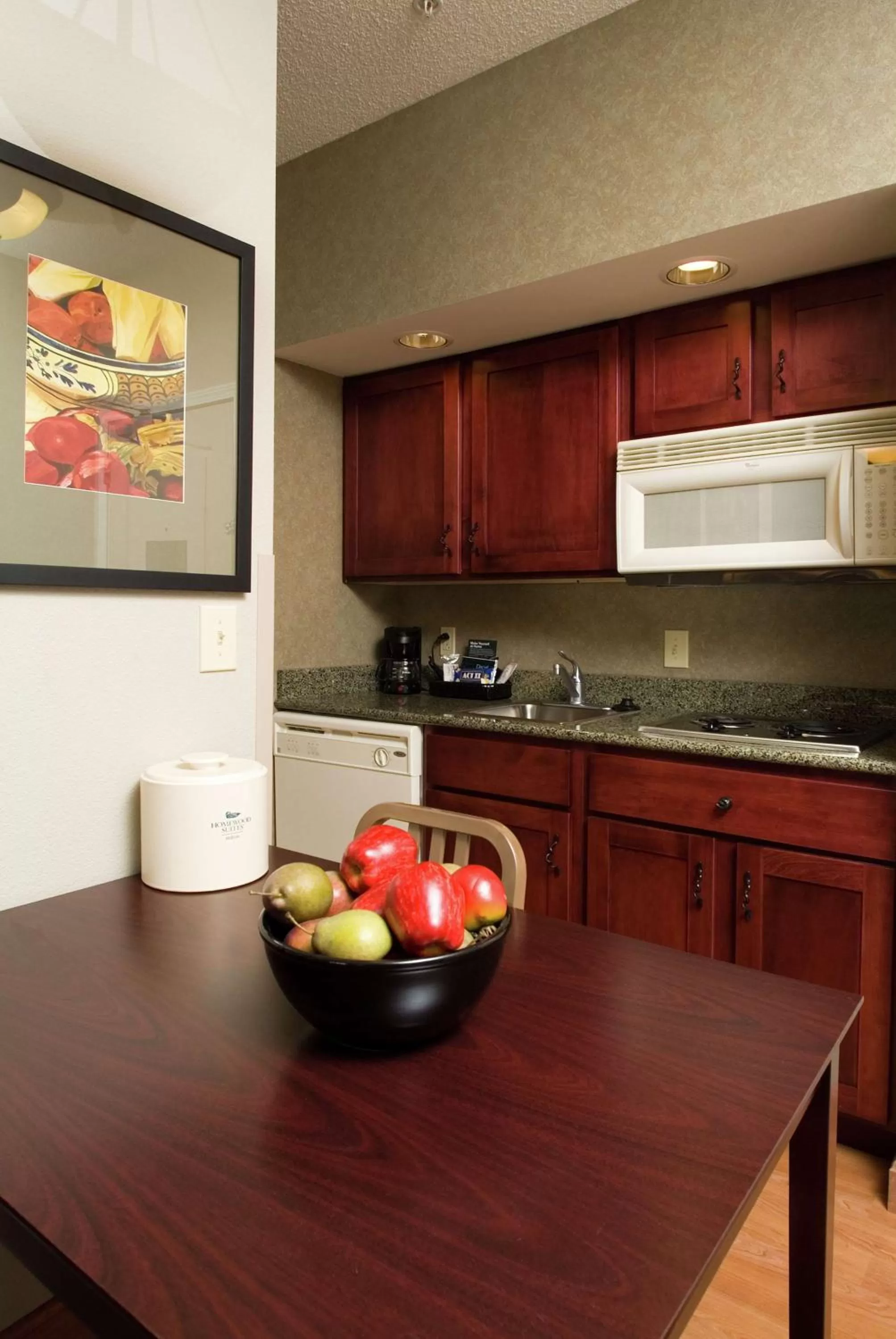 Kitchen or kitchenette in Homewood Suites by Hilton Bloomington