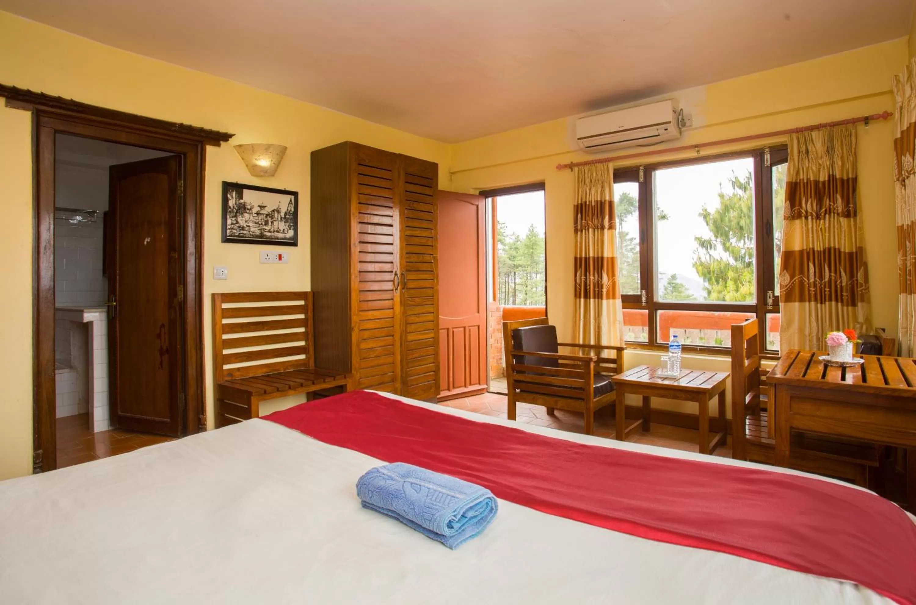 Bed in Peaceful Cottage & Cafe Du Mont