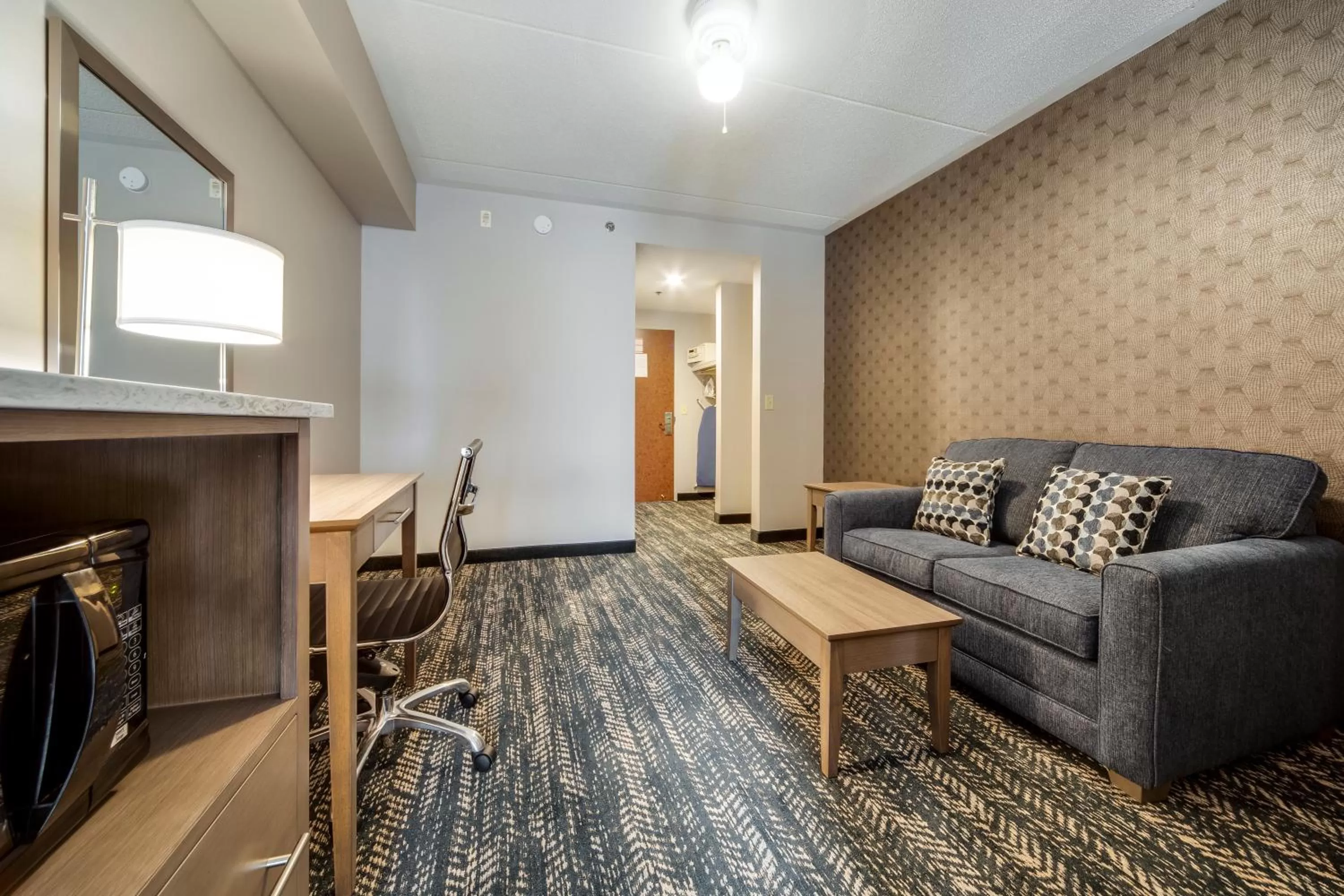 Seating area in Monte Carlo Inn Brampton