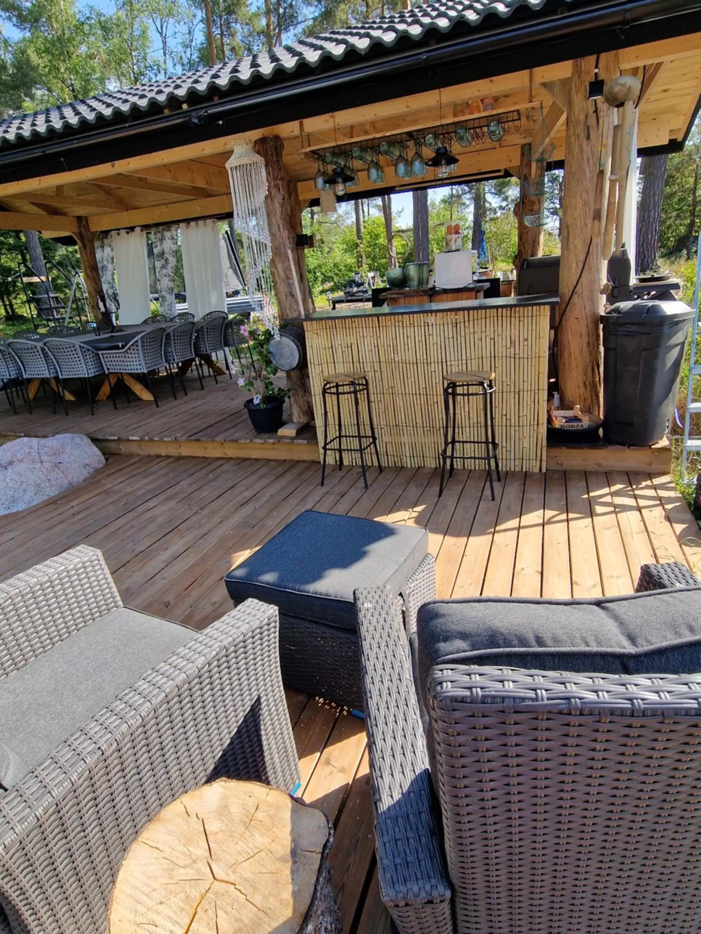 Property building in Woodstock B & B Studios