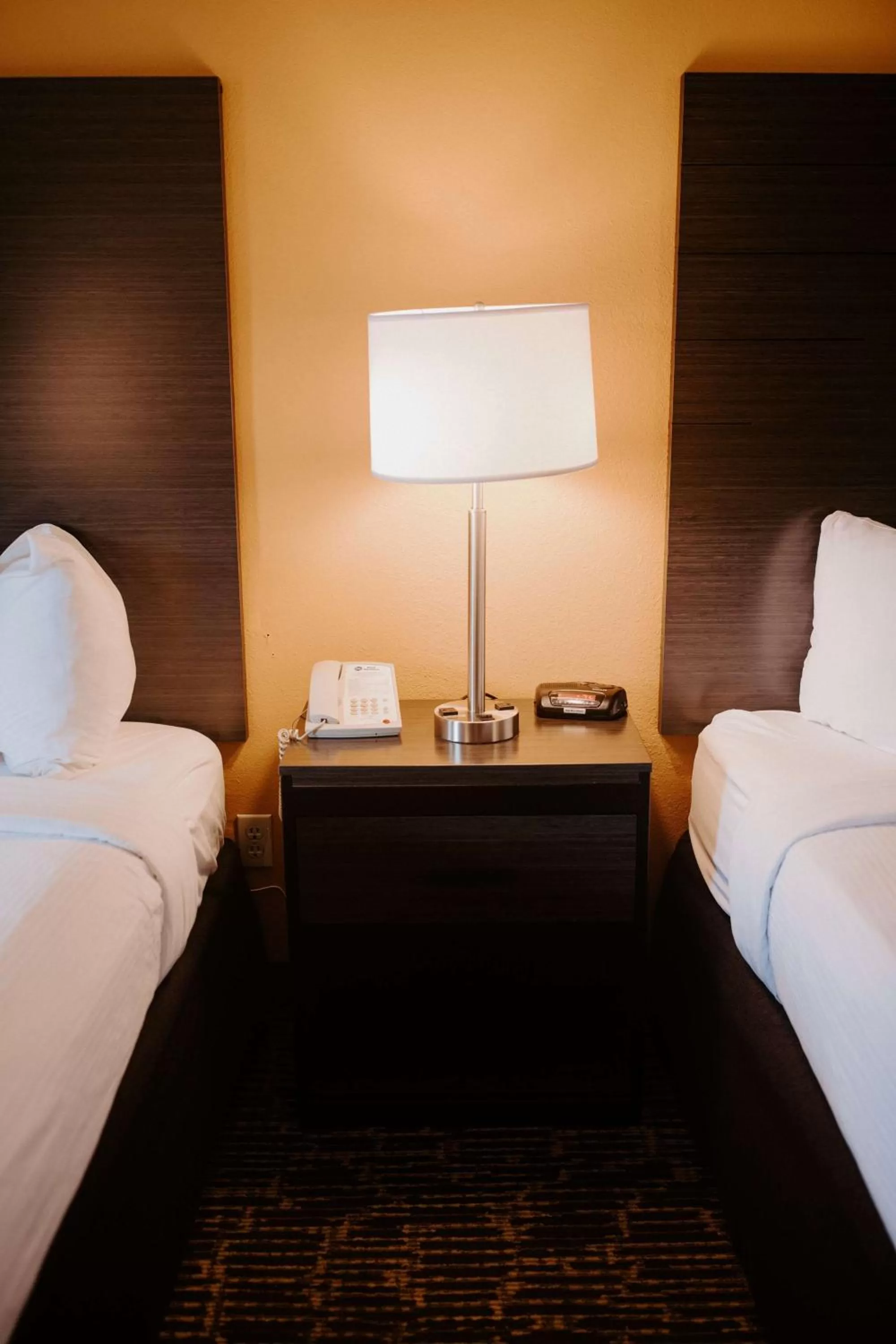 Superior Room with Two King Beds - Non-Smoking in Sonoma Winegrower's Inn