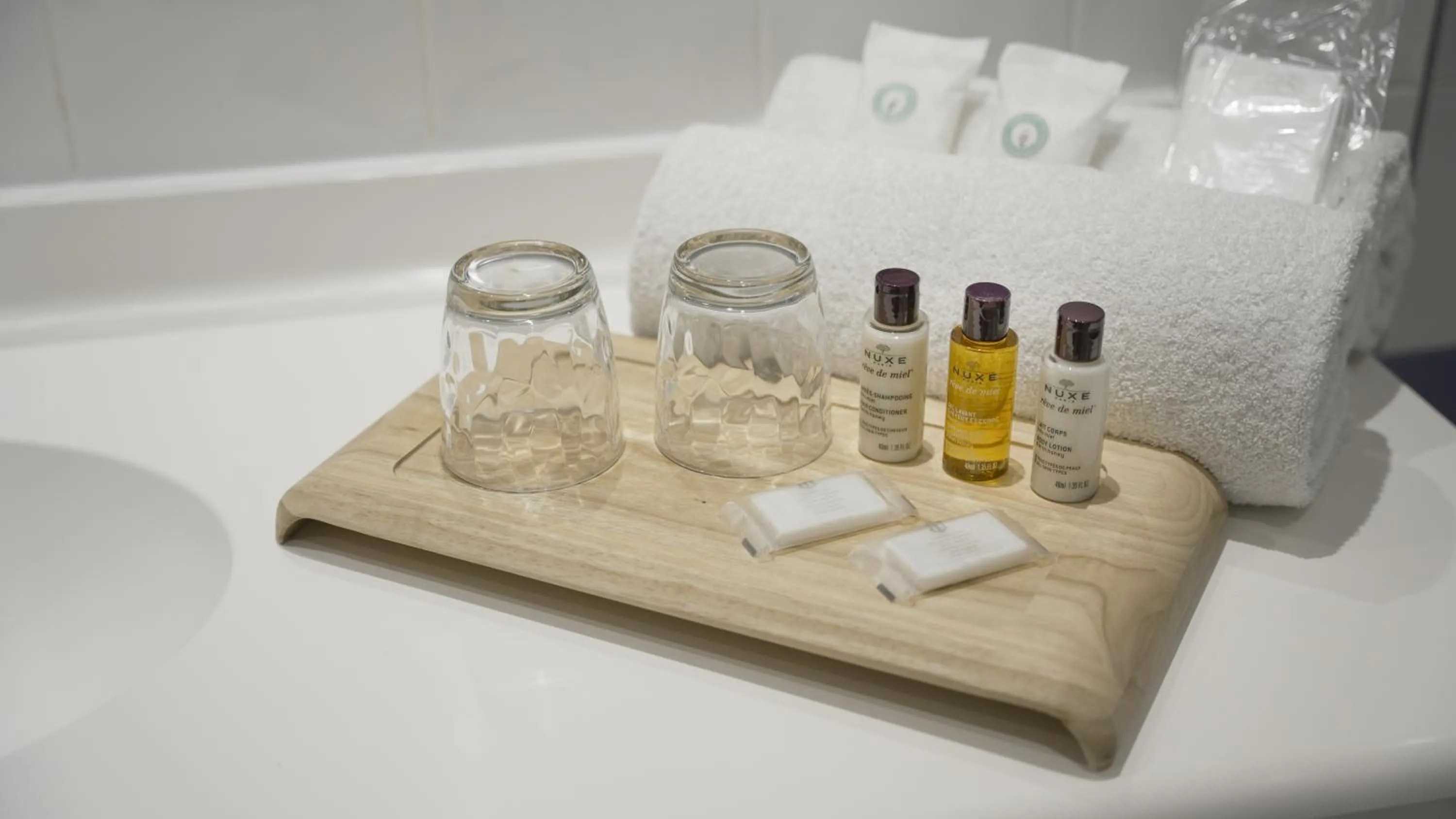 Bathroom in Hôtel Mount Venturi - Aix-En-Provence Sainte-Victoire - Bar & Restaurant & Padel