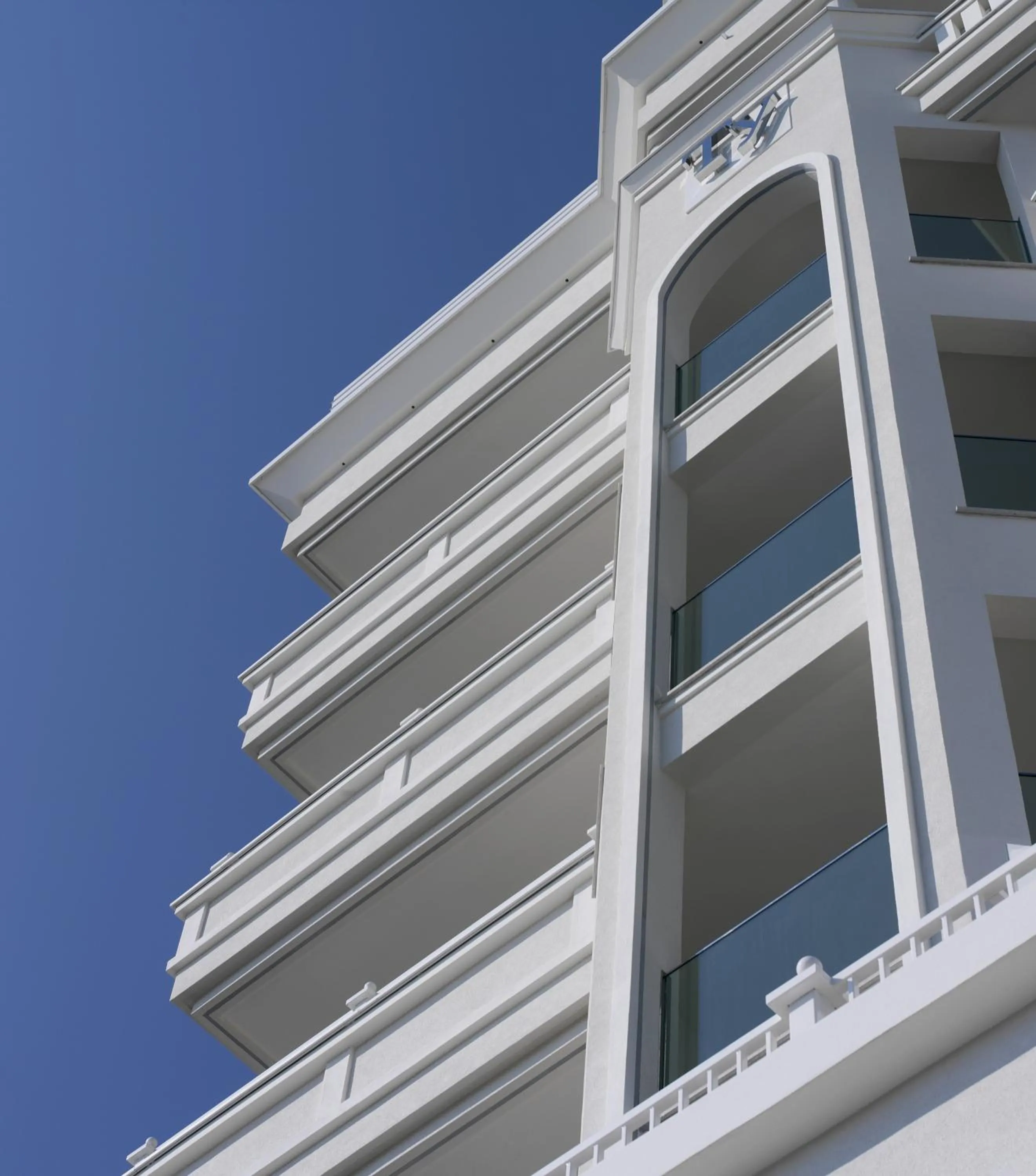 Facade/entrance in Hotel Tiffany's